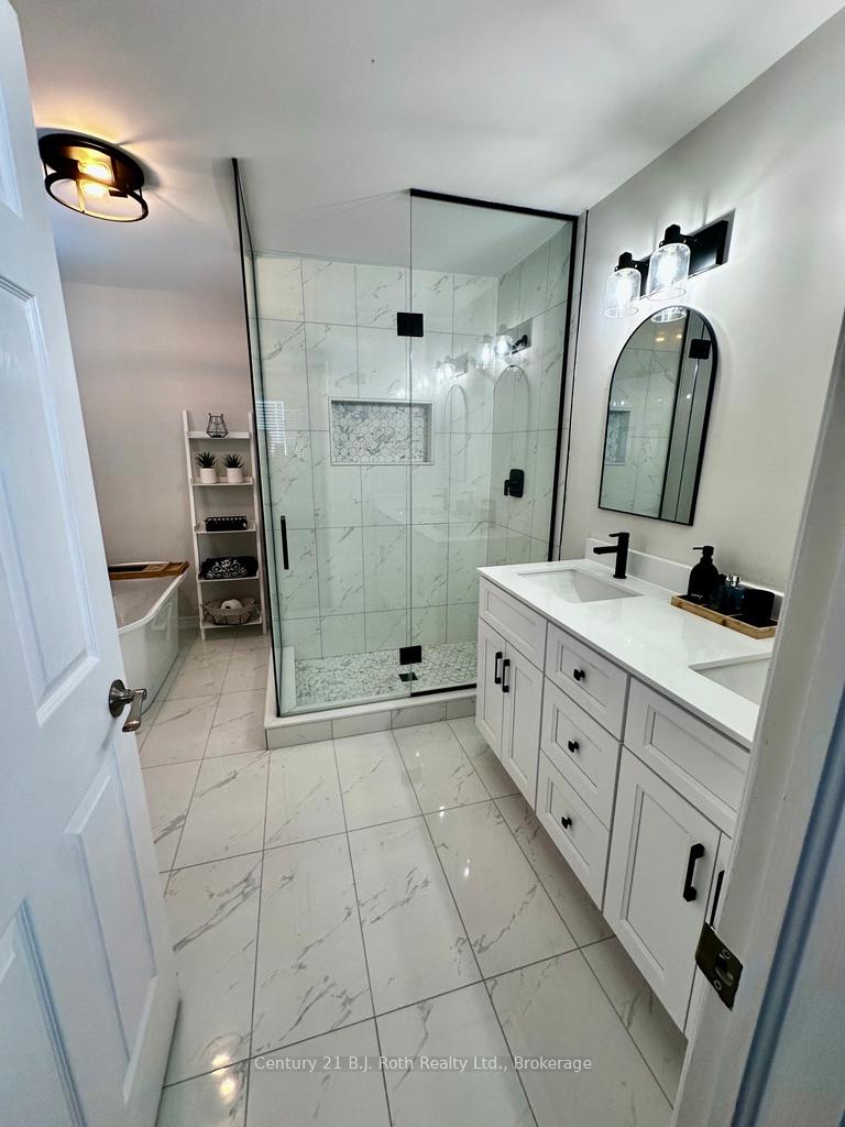 Photo 21 of 203 Ferndale Drive S, Barrie, Ardagh — HOMEH