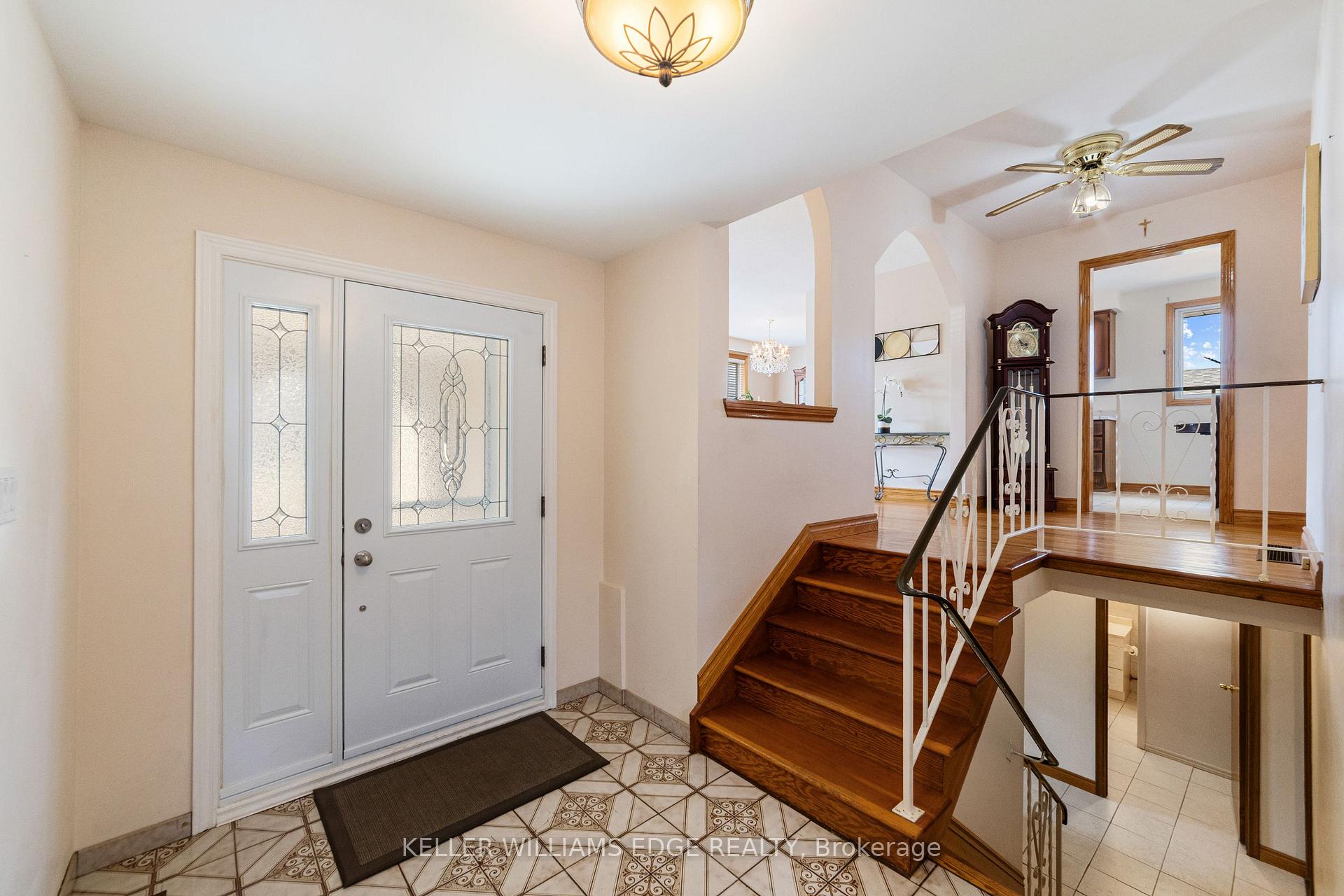 Photo 2 of 50 Green Road, Hamilton, Stoney Creek — HOMEH