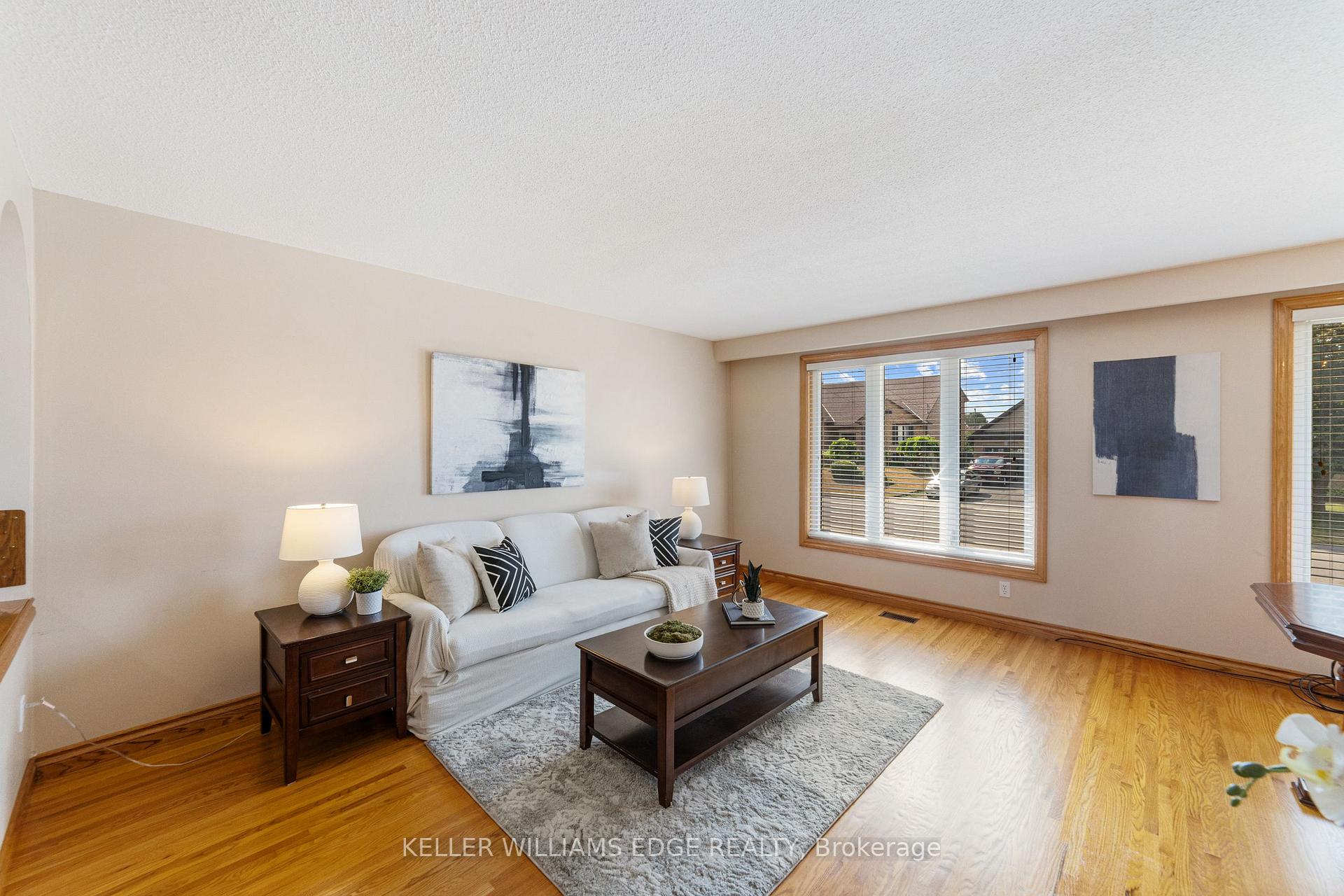 Photo 3 of 50 Green Road, Hamilton, Stoney Creek — HOMEH