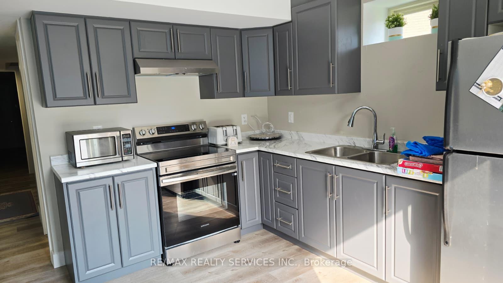 Photo 8 of 92 Allegro Drive, Brampton, Credit Valley — HOMEH