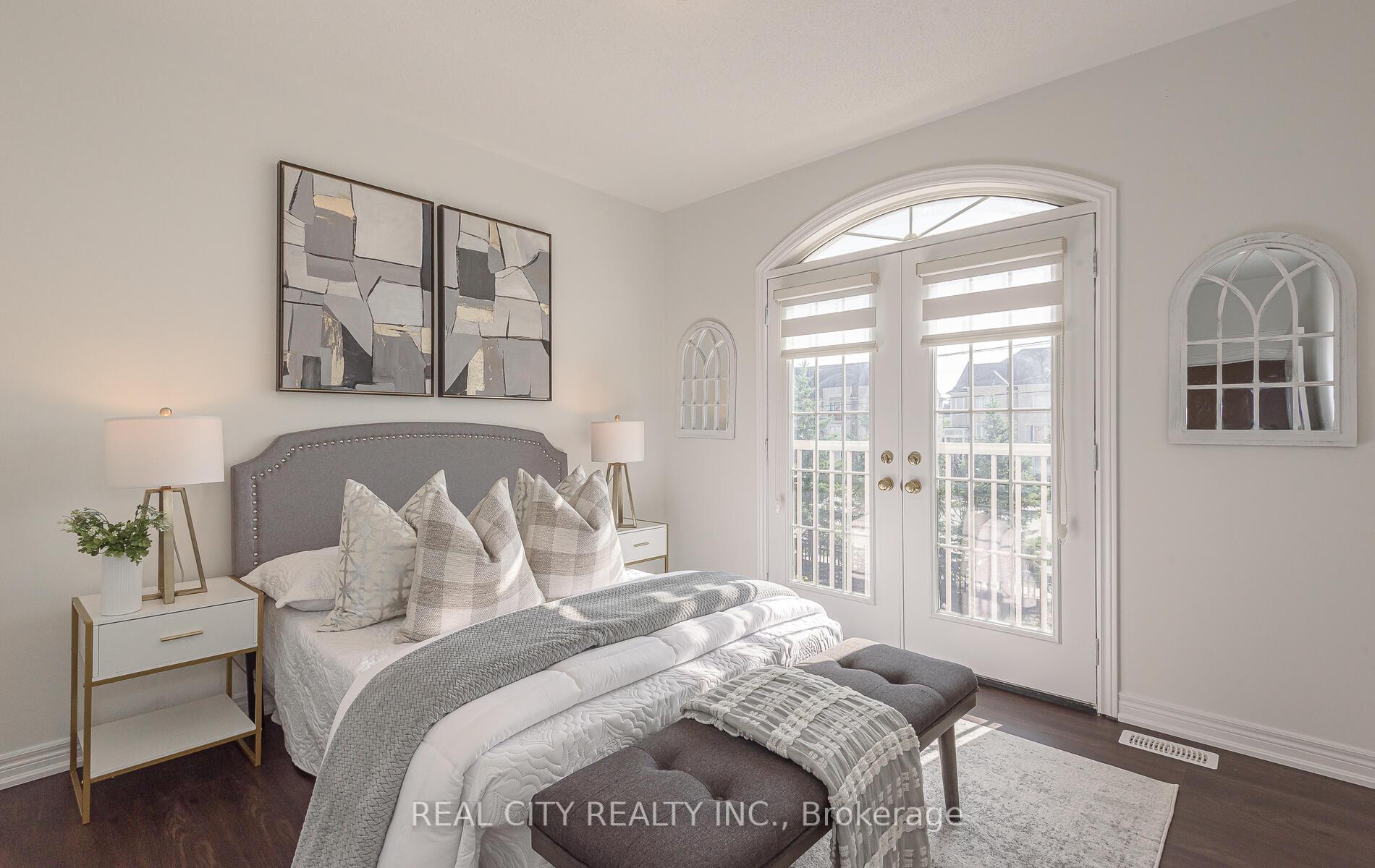 Photo 17 of 27 Bellhaven Crescent, Brampton, Sandringham-Wellington — HOMEH