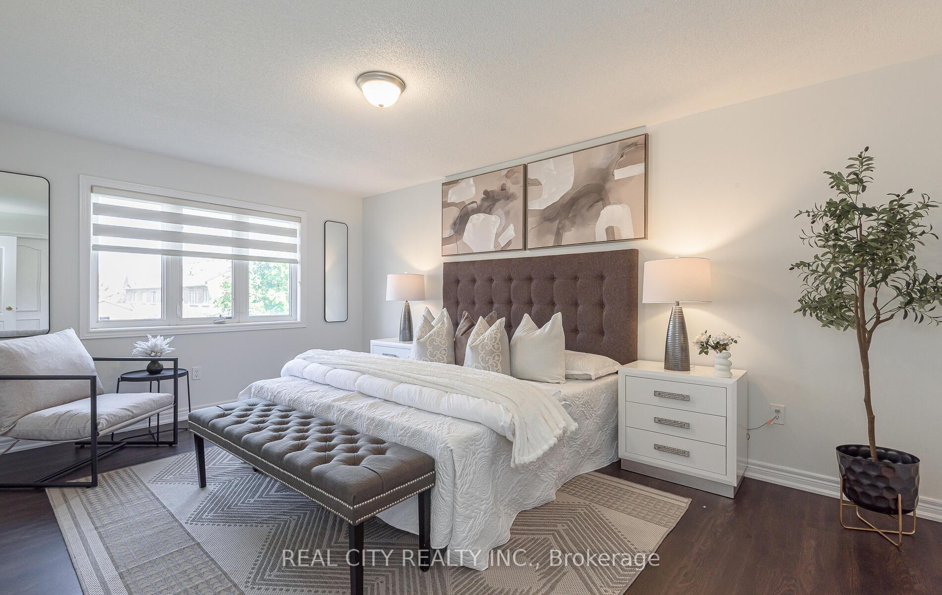 Photo 20 of 27 Bellhaven Crescent, Brampton, Sandringham-Wellington — HOMEH