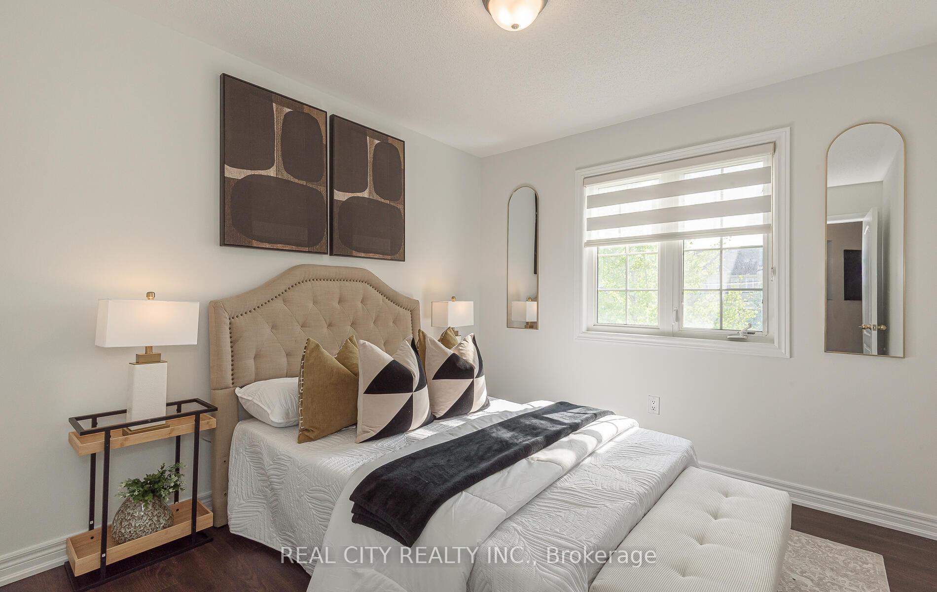 Photo 26 of 27 Bellhaven Crescent, Brampton, Sandringham-Wellington — HOMEH