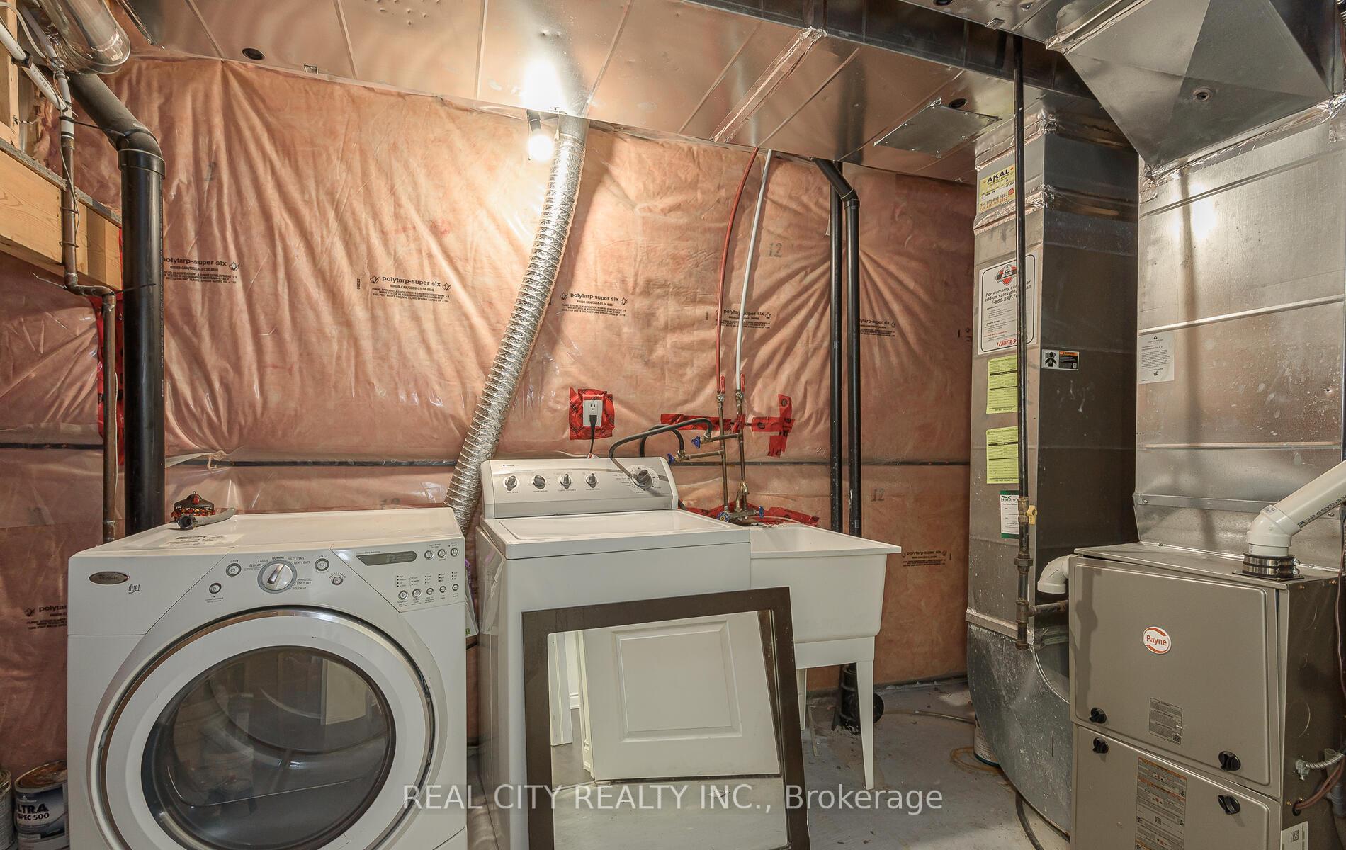 Photo 35 of 27 Bellhaven Crescent, Brampton, Sandringham-Wellington — HOMEH