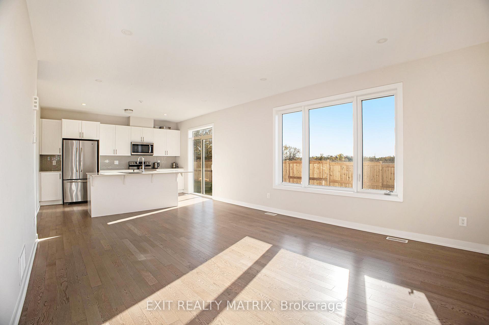 Photo 12 of 328 Appalachian Circle, Ottawa, Barrhaven - Half Moon Bay — HOMEH