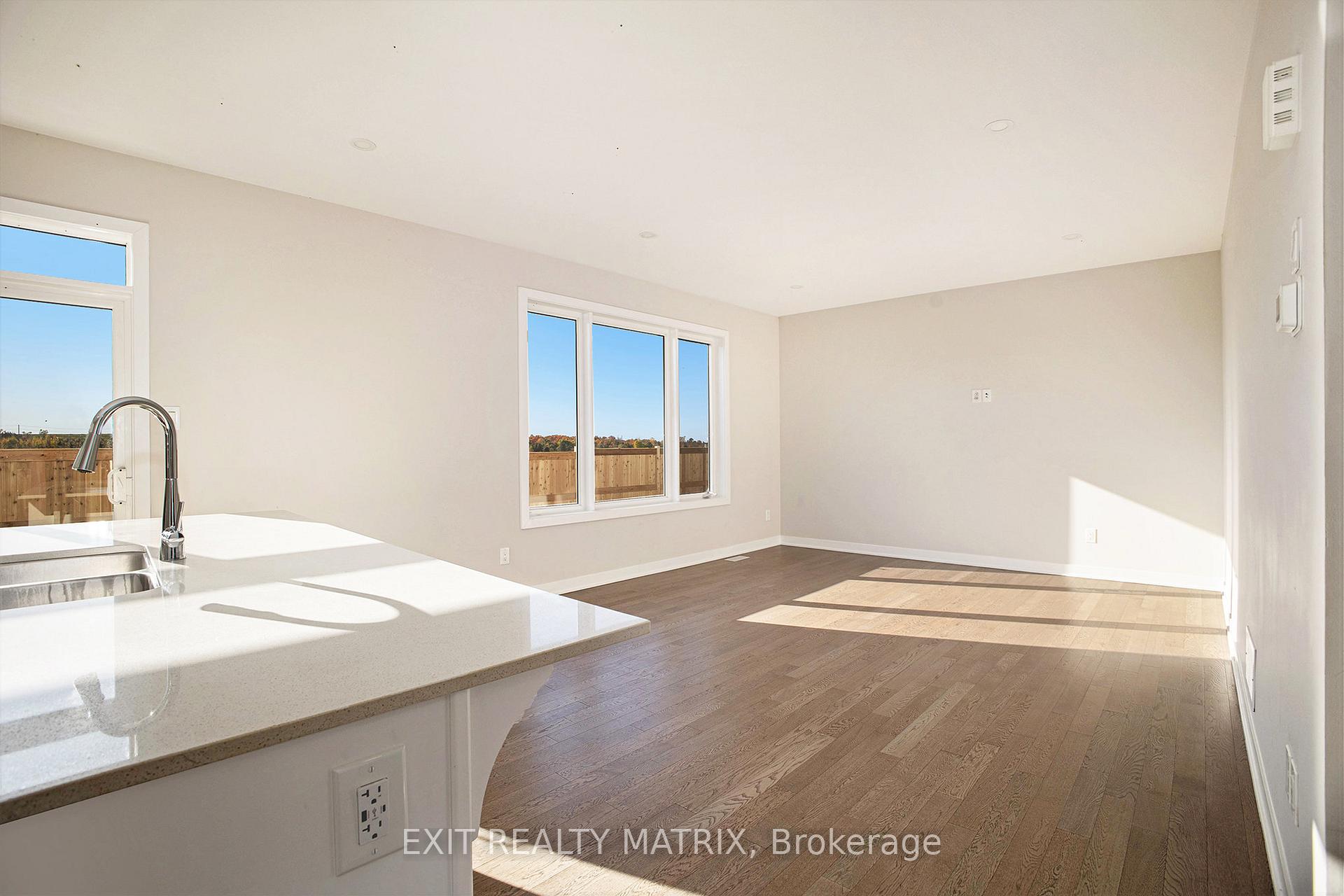 Photo 13 of 328 Appalachian Circle, Ottawa, Barrhaven - Half Moon Bay — HOMEH