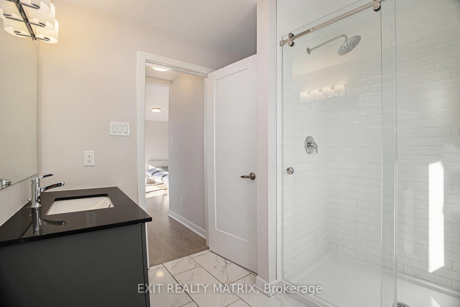 Photo 16 of 328 Appalachian Circle, Ottawa, Barrhaven - Half Moon Bay — HOMEH