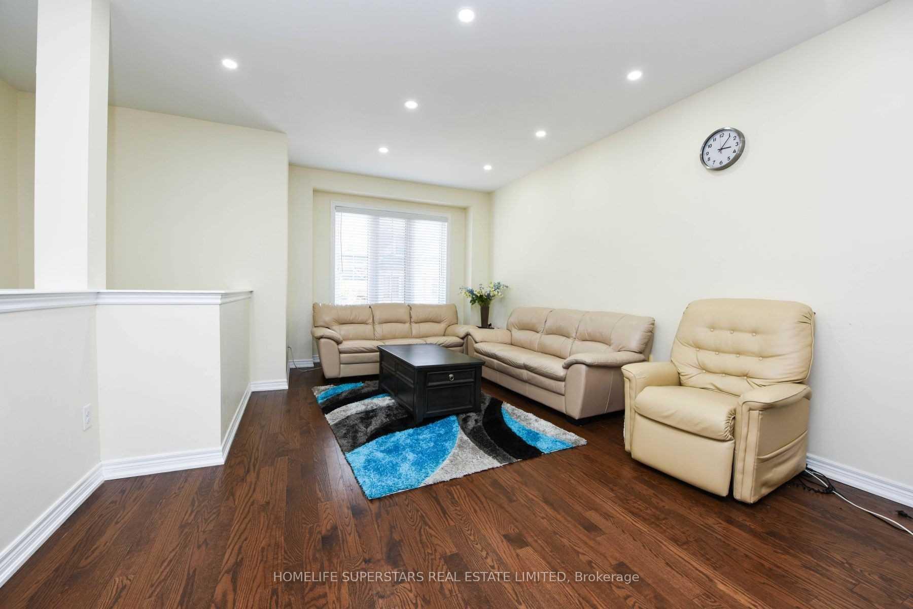 Photo 2 of 50 Sea Drifter Crescent, Brampton, Bram East — HOMEH