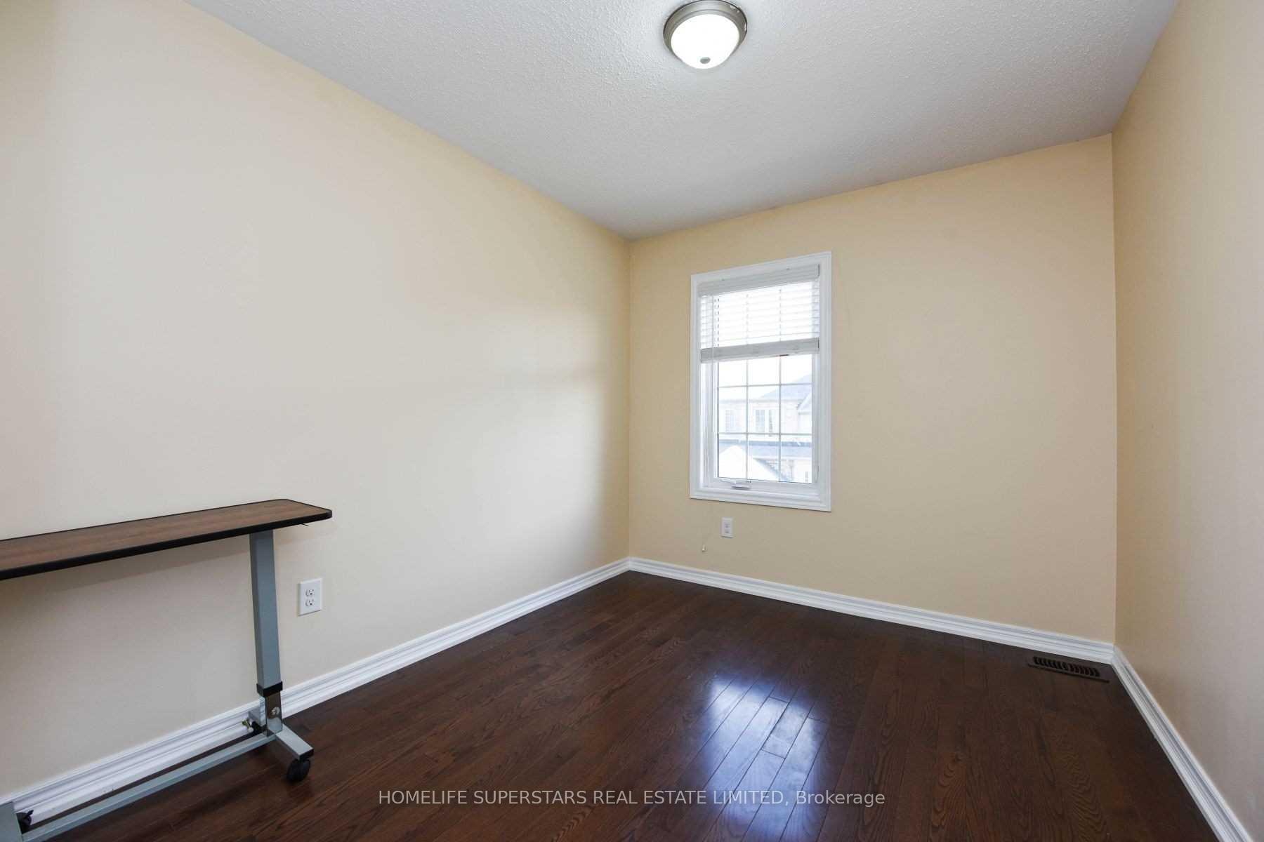 Photo 3 of 50 Sea Drifter Crescent, Brampton, Bram East — HOMEH