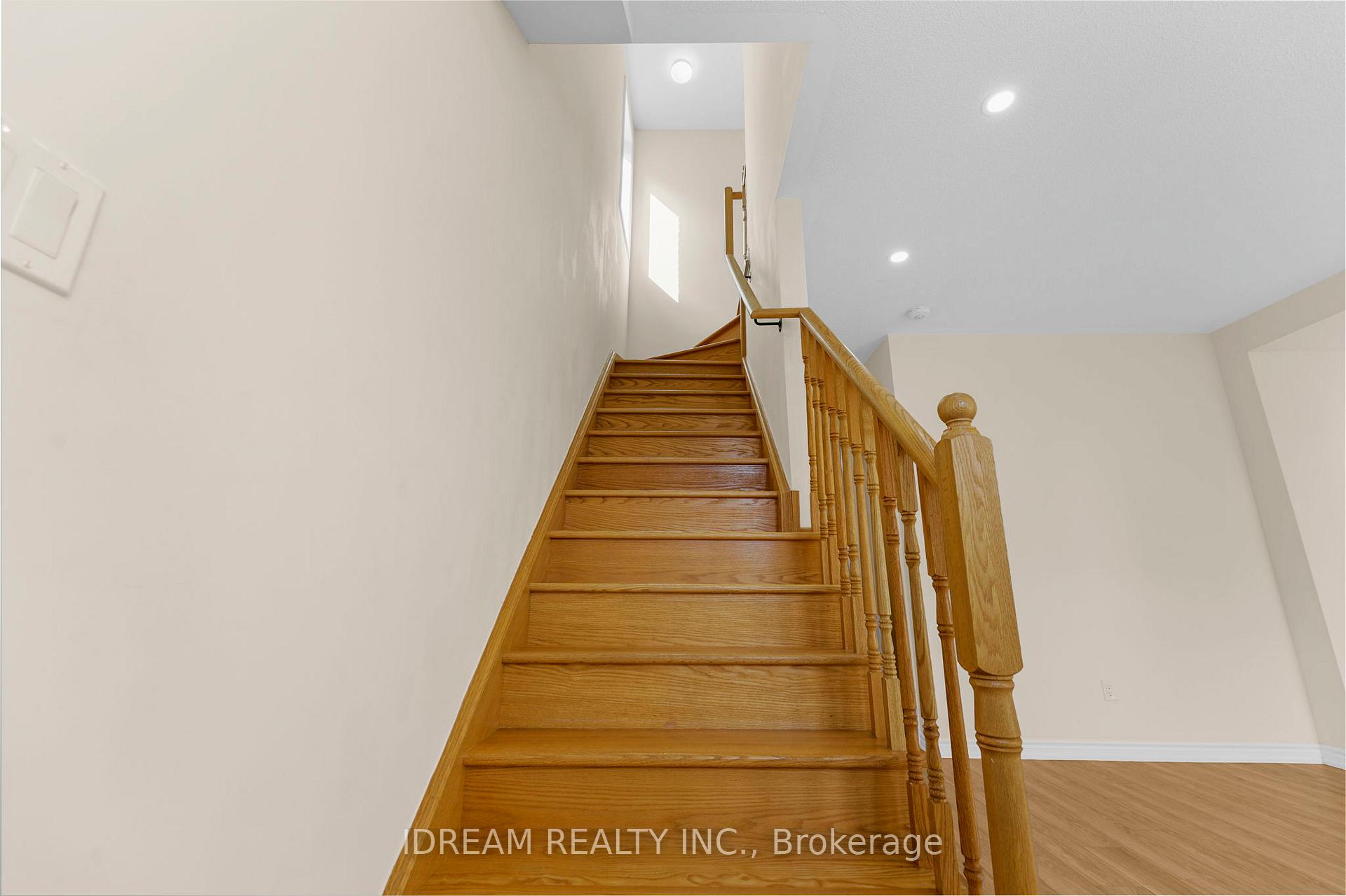 Photo 14 of 21 Miami Grove, Brampton, Heart Lake East — HOMEH