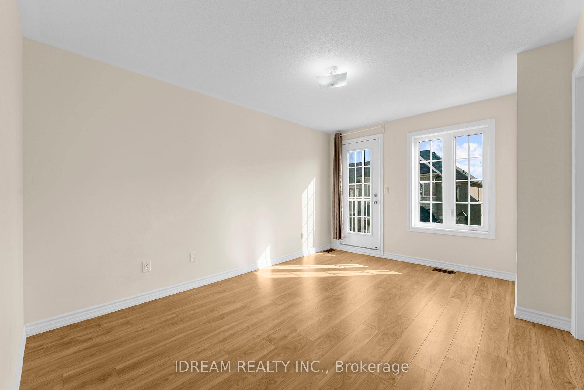 Photo 23 of 21 Miami Grove, Brampton, Heart Lake East — HOMEH