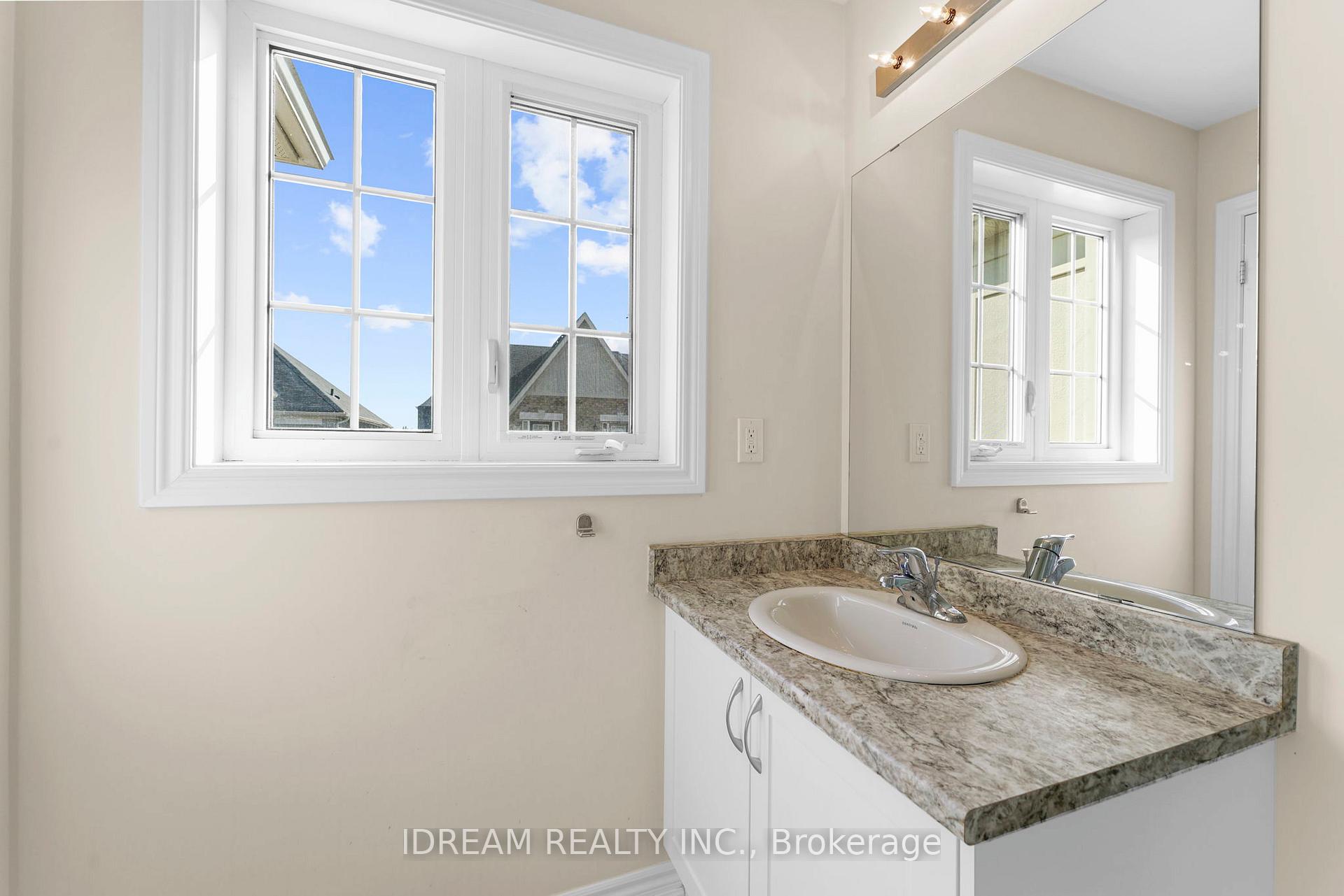 Photo 19 of 21 Miami Grove, Brampton, Heart Lake East — HOMEH