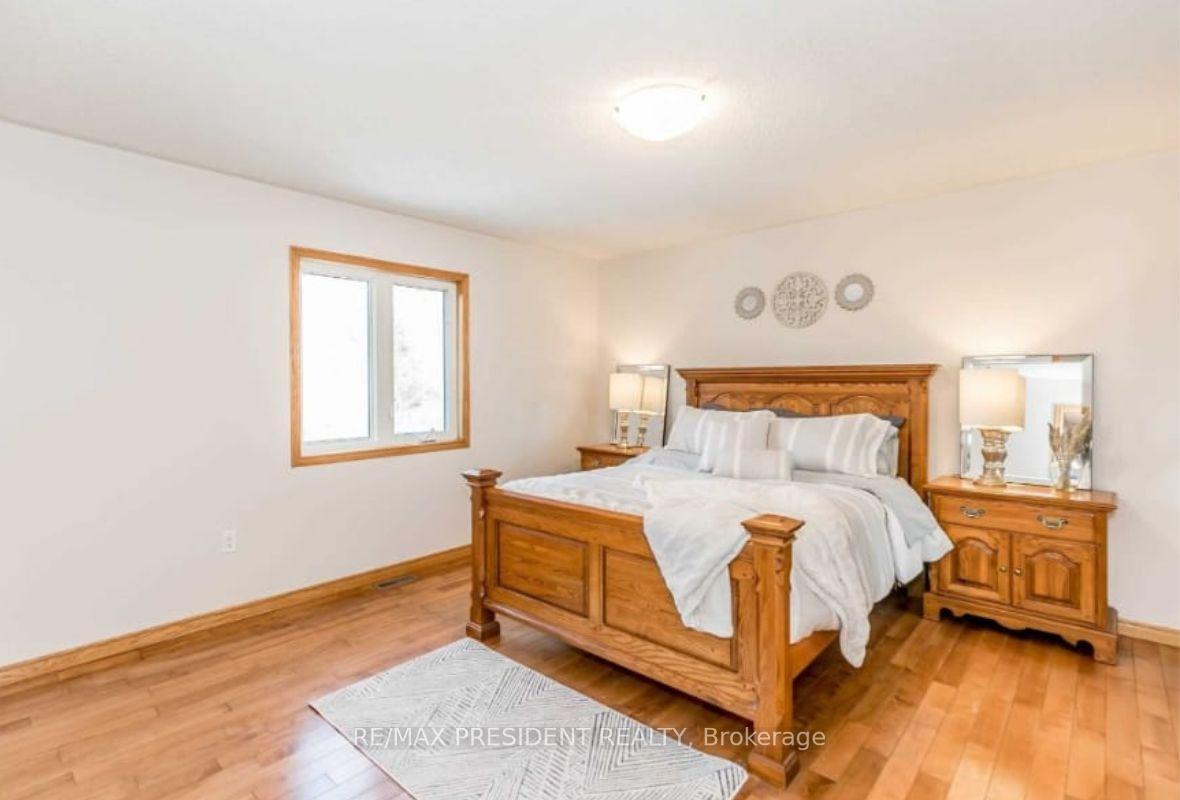 Photo 7 of 34 Mcfaul Street, Caledon, Caledon Village — HOMEH