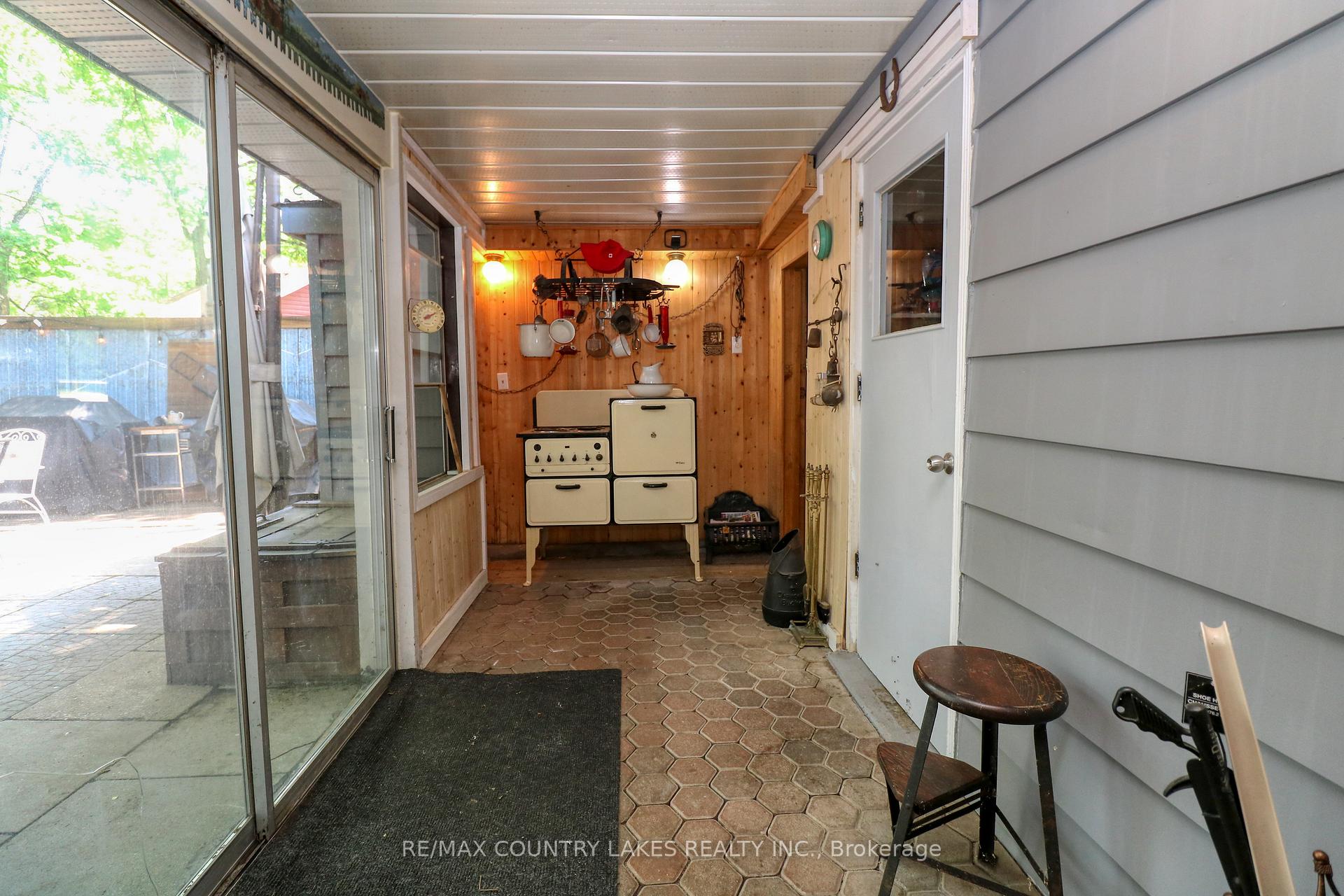 Photo 20 of 116 Seventh Street, Brock, Beaverton — HOMEH