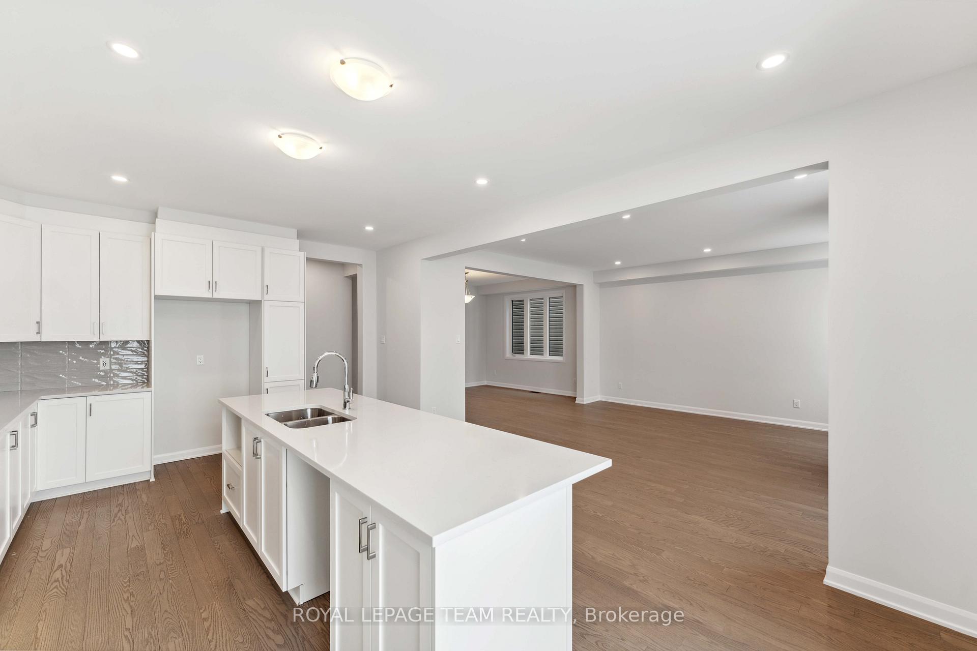 Photo 4 of 630 Inver Lane, Ottawa, Barrhaven - Half Moon Bay — HOMEH