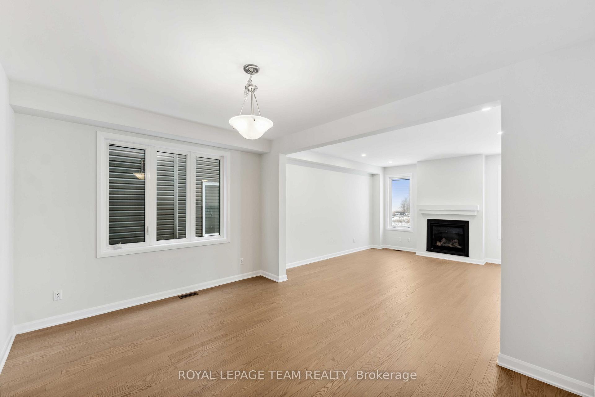 Photo 10 of 630 Inver Lane, Ottawa, Barrhaven - Half Moon Bay — HOMEH