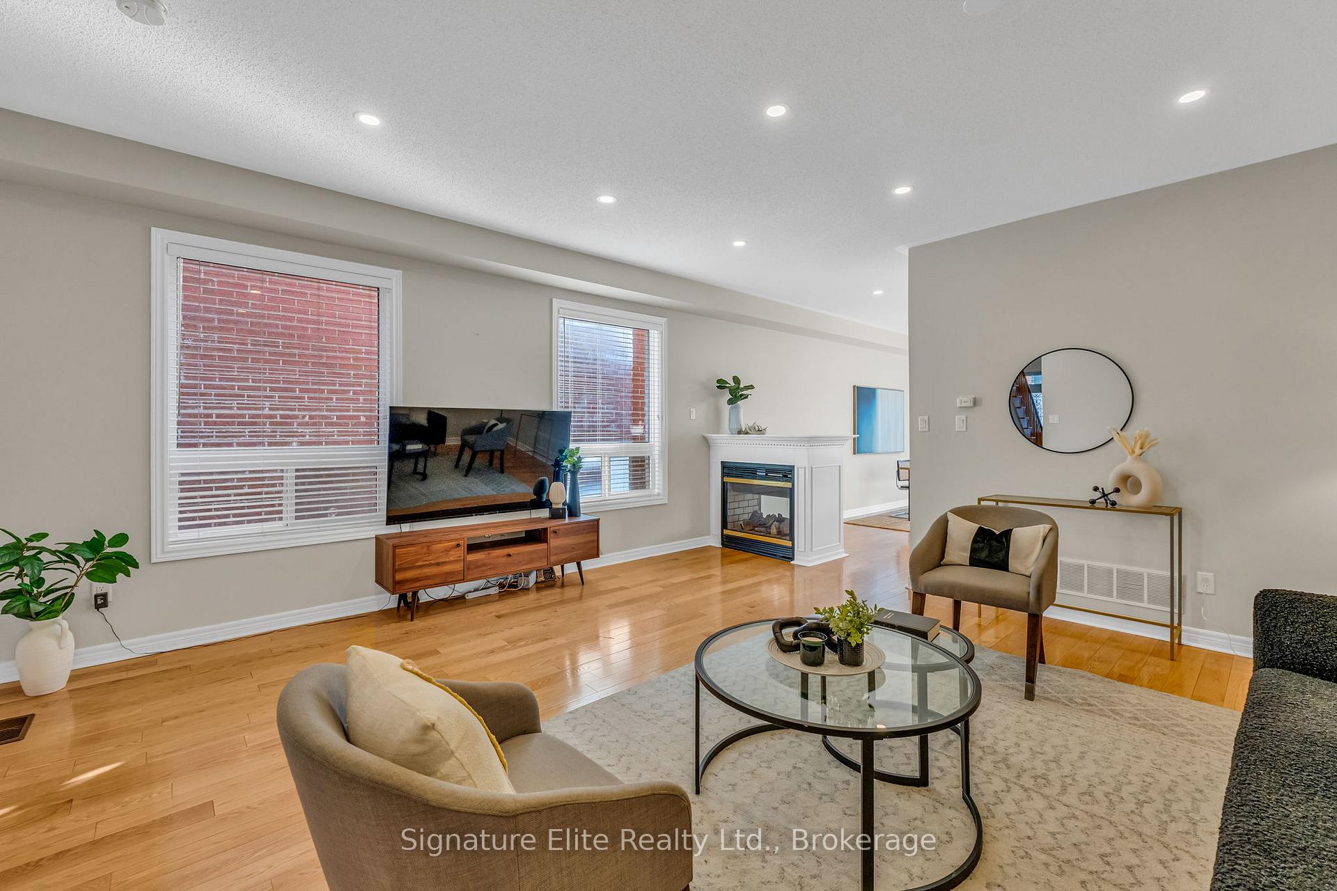 Photo 5 of 124 Rocky Point Crescent, Brampton, Madoc — HOMEH
