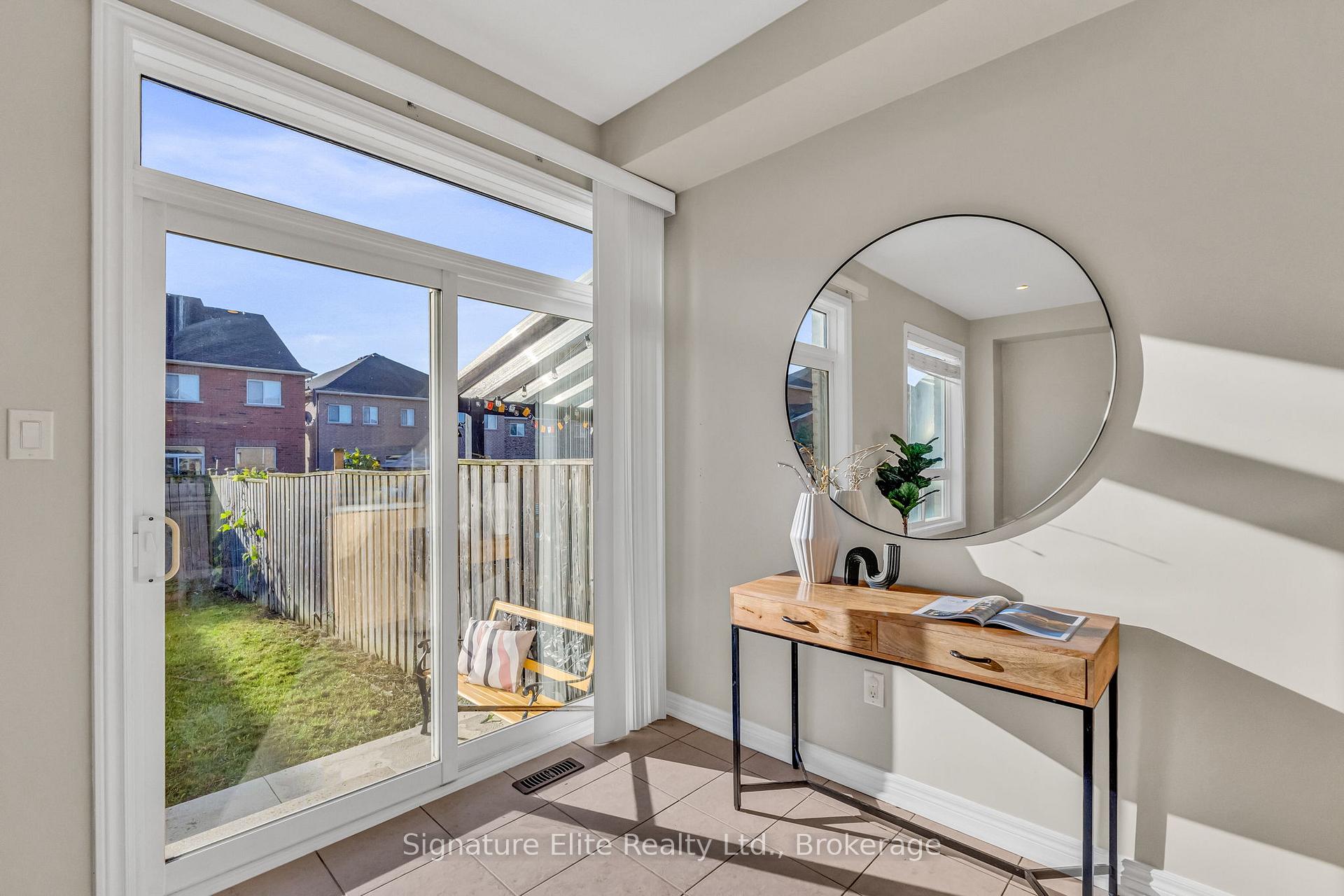 Photo 15 of 124 Rocky Point Crescent, Brampton, Madoc — HOMEH