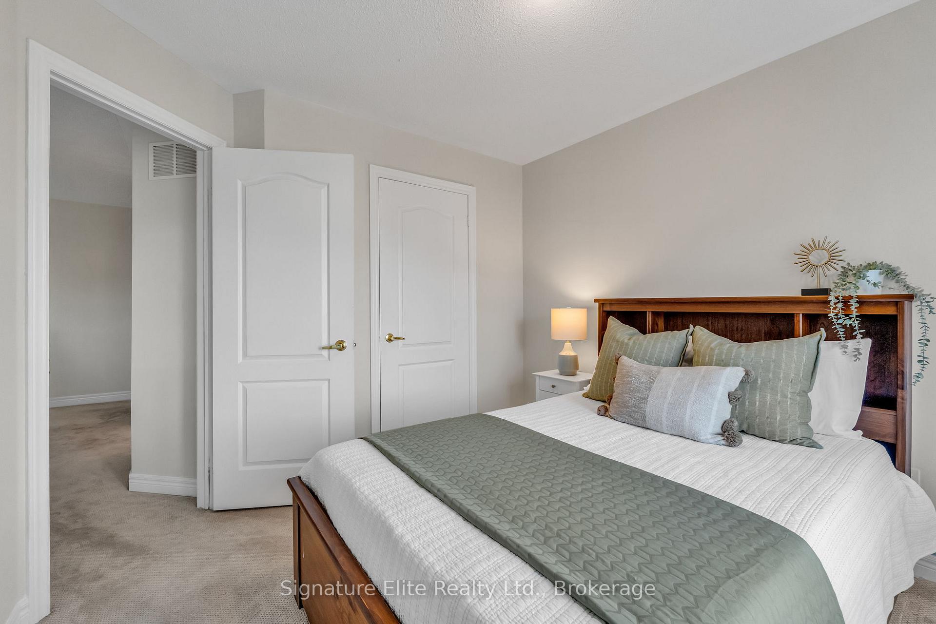 Photo 32 of 124 Rocky Point Crescent, Brampton, Madoc — HOMEH