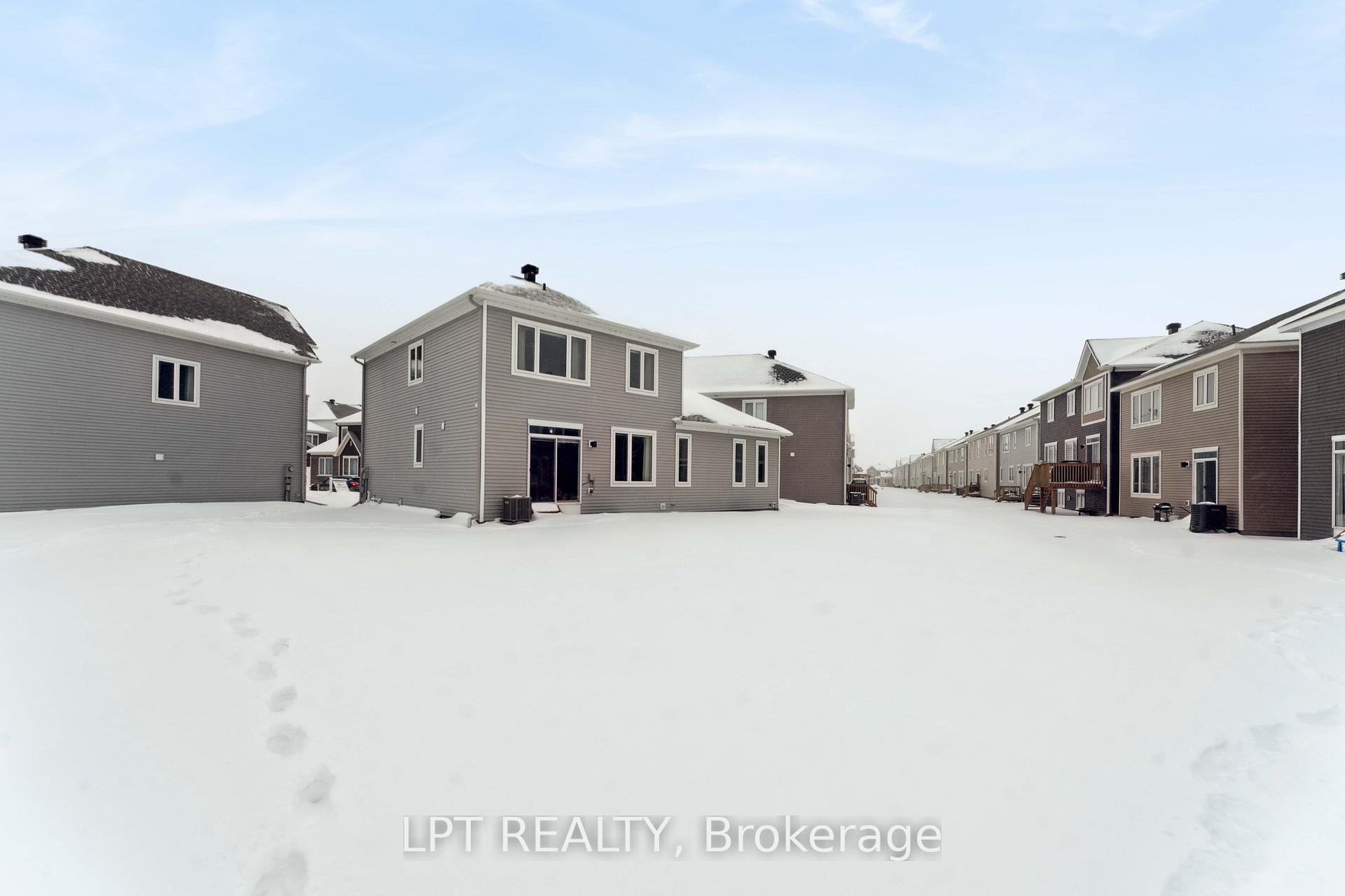 Photo 6 of 79 Montology Way, Ottawa, Barrhaven - Half Moon Bay — HOMEH