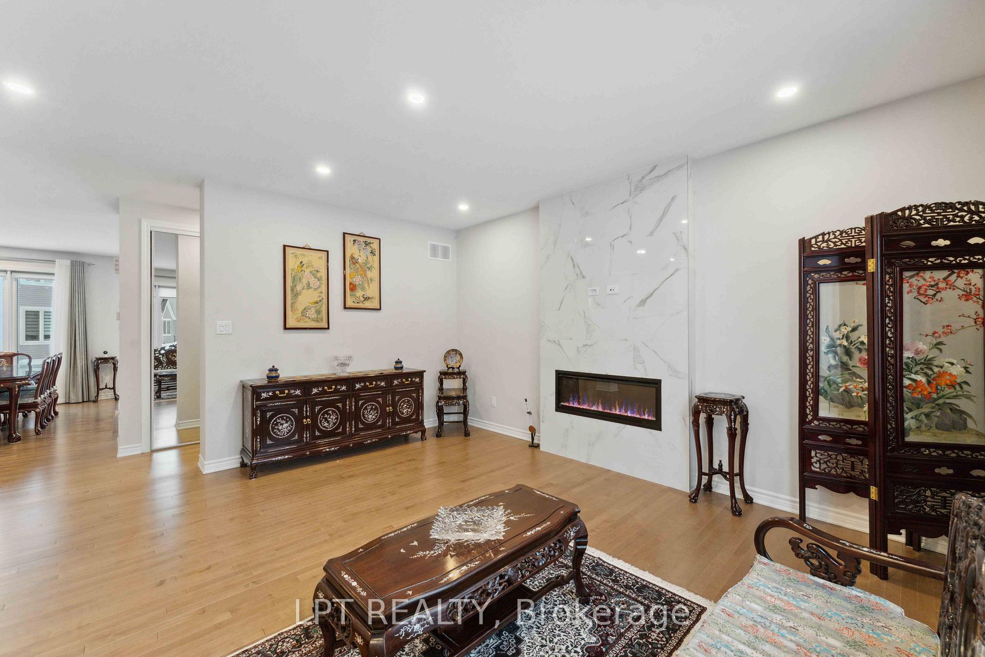 Photo 10 of 79 Montology Way, Ottawa, Barrhaven - Half Moon Bay — HOMEH