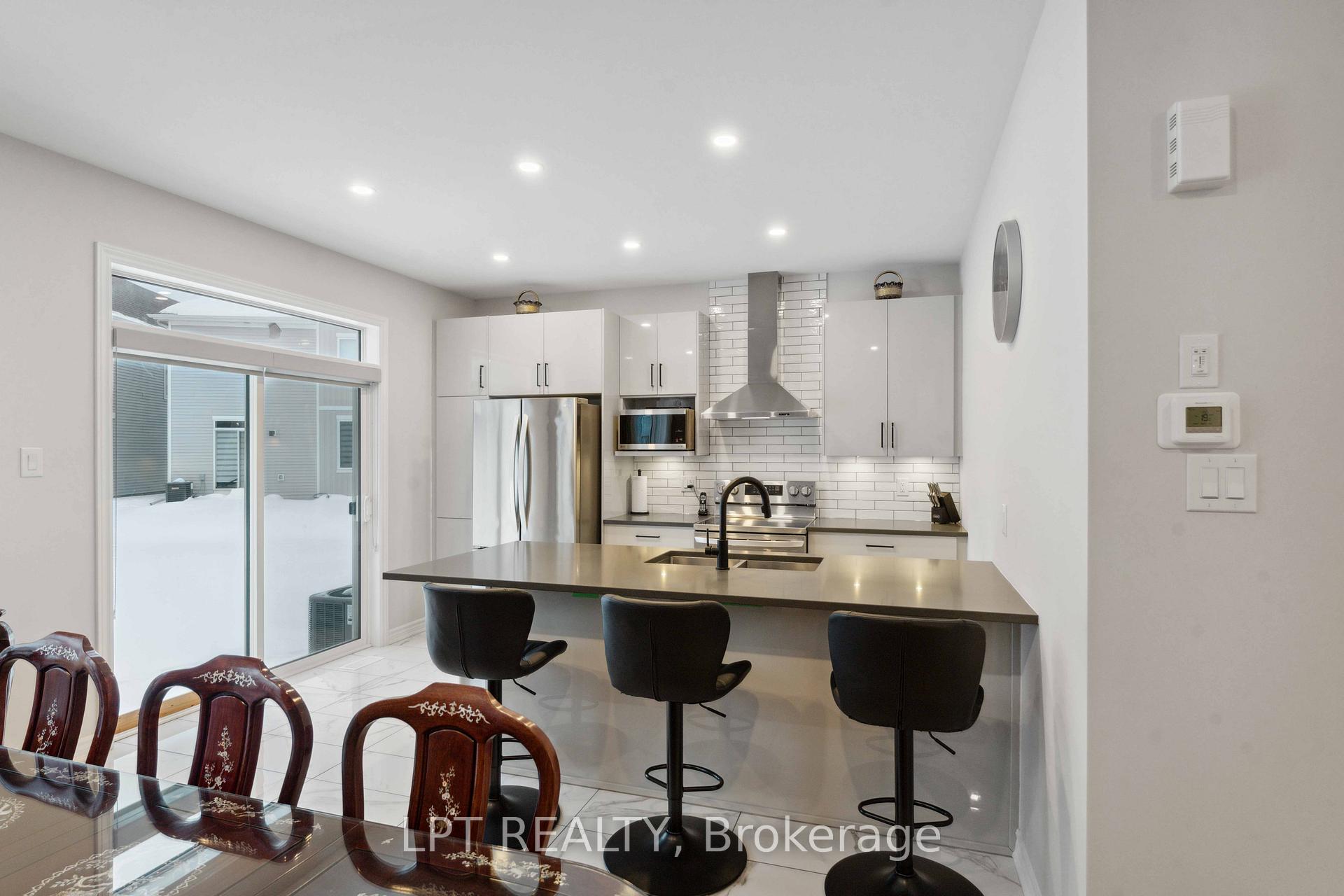 Photo 15 of 79 Montology Way, Ottawa, Barrhaven - Half Moon Bay — HOMEH