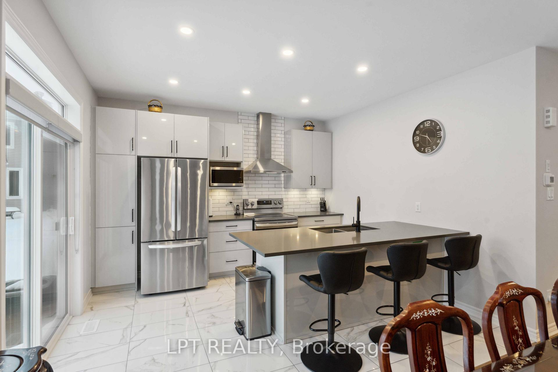 Photo 16 of 79 Montology Way, Ottawa, Barrhaven - Half Moon Bay — HOMEH