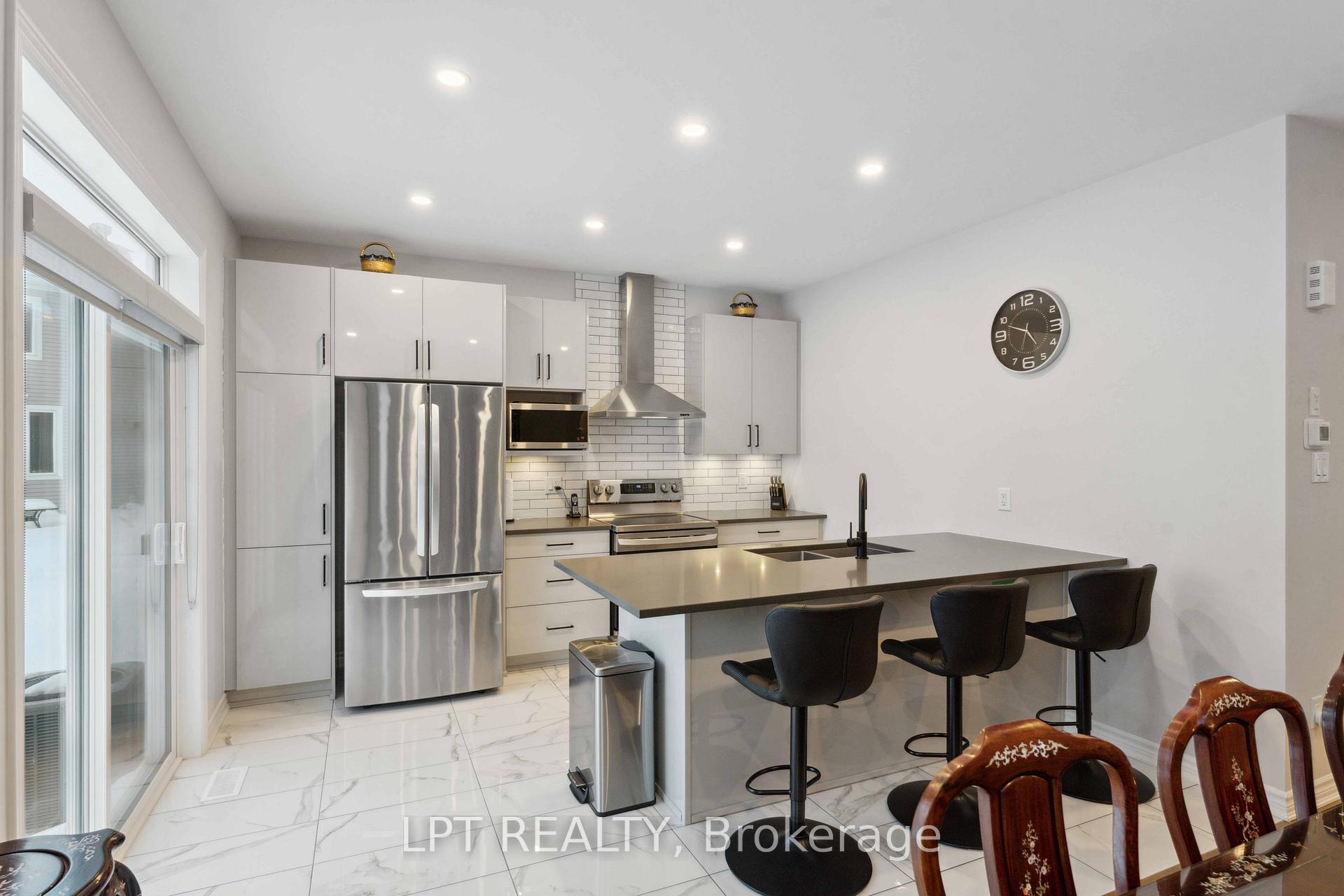 Photo 17 of 79 Montology Way, Ottawa, Barrhaven - Half Moon Bay — HOMEH