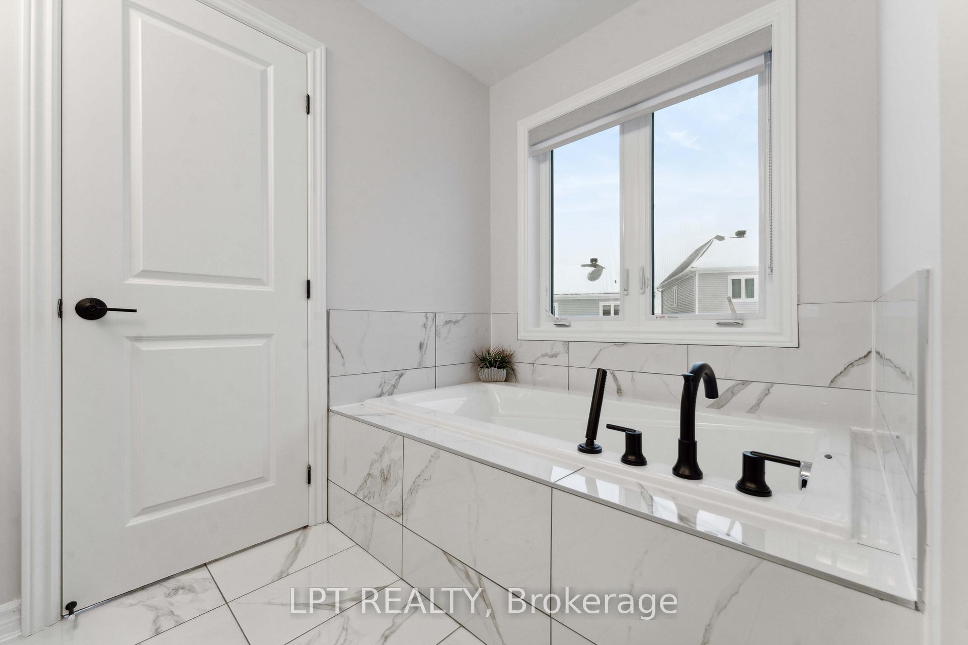Photo 36 of 79 Montology Way, Ottawa, Barrhaven - Half Moon Bay — HOMEH