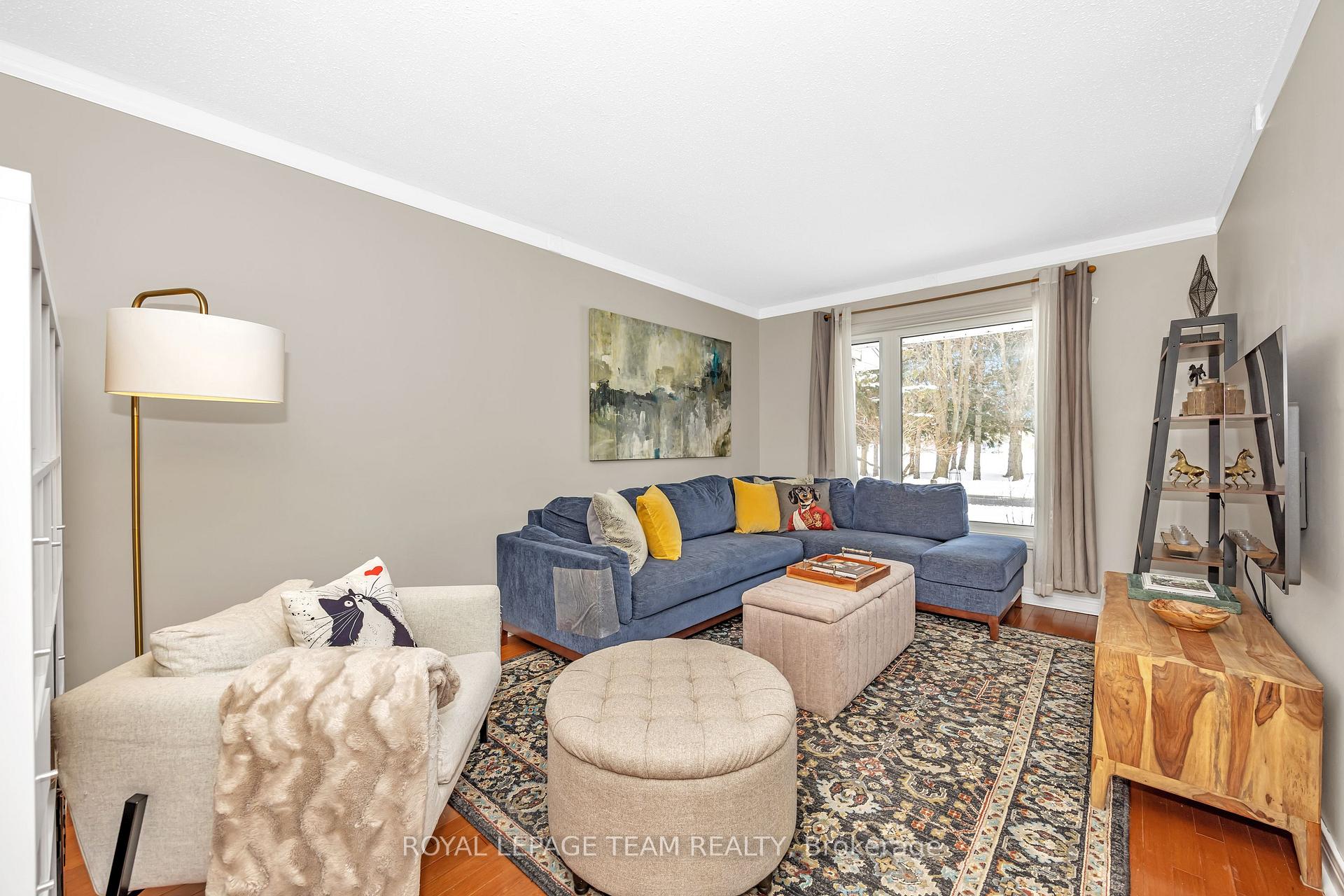 Photo 7 of 47 Exeter Drive, Ottawa, Barrhaven - On the Green — HOMEH