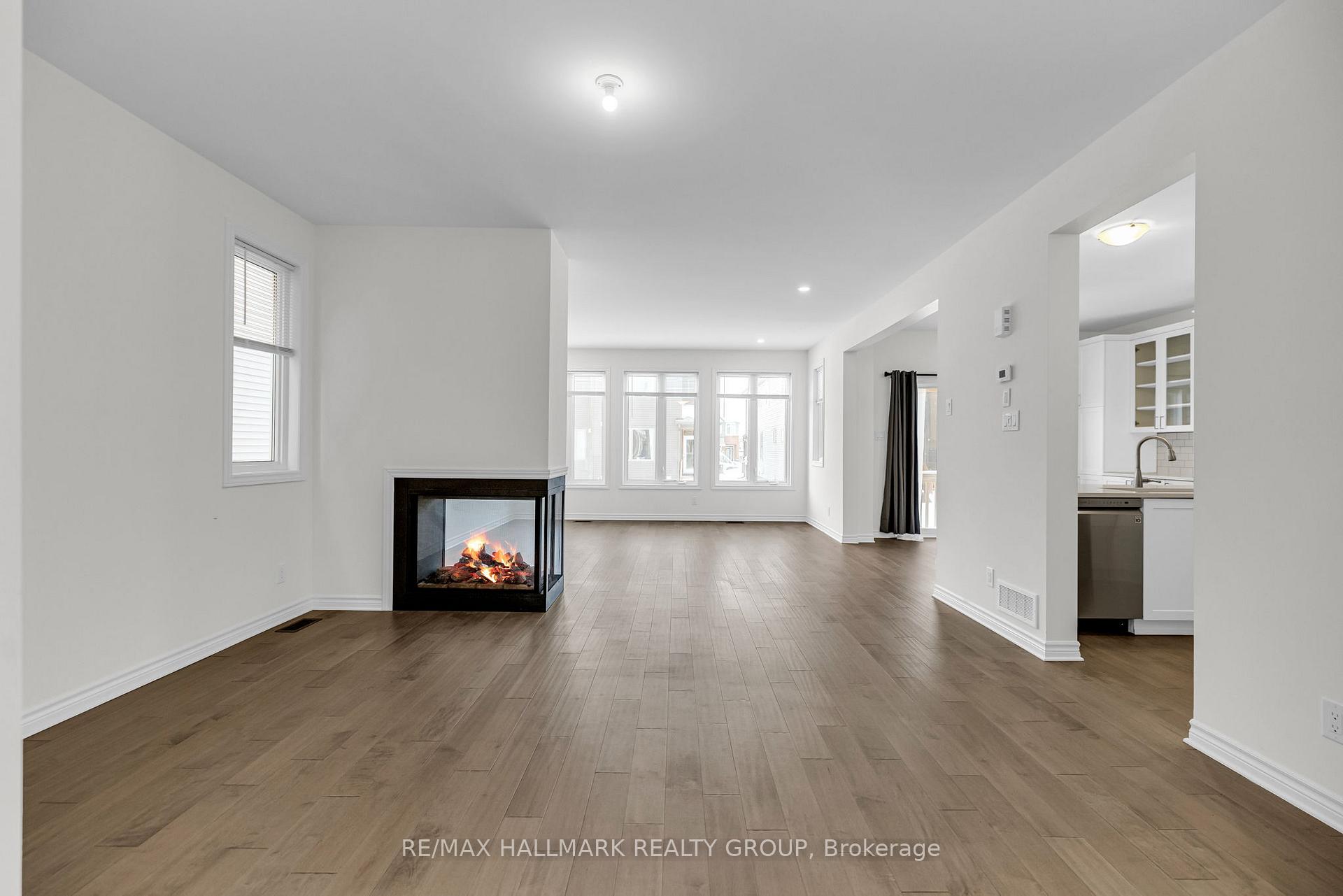Photo 10 of 166 Minikan Street, Ottawa, Blossom Park/Kemp Park/Findlay Creek — HOMEH