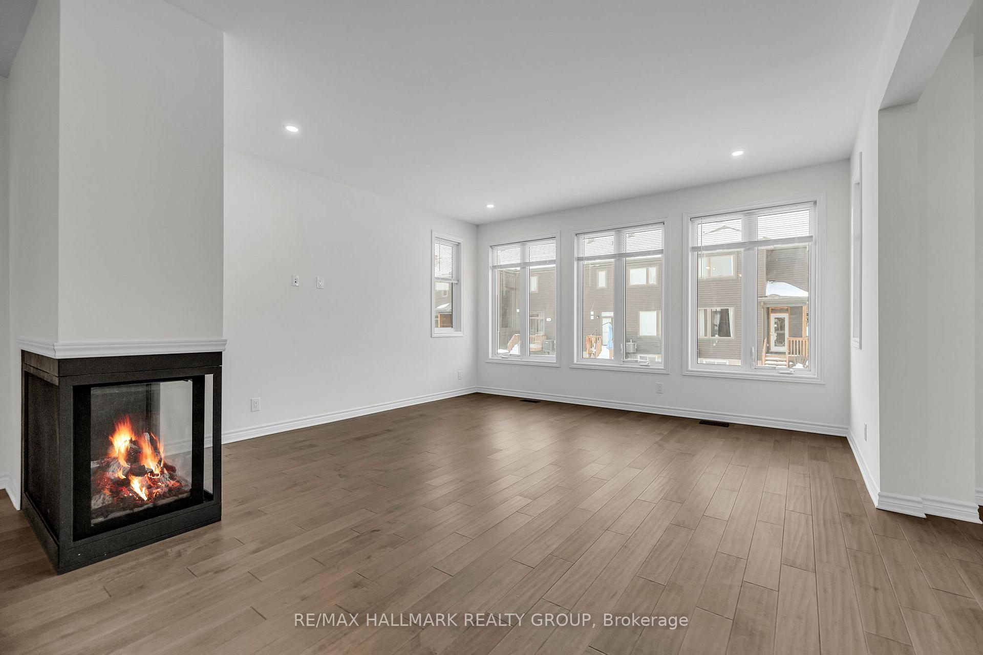 Photo 3 of 166 Minikan Street, Ottawa, Blossom Park/Kemp Park/Findlay Creek — HOMEH