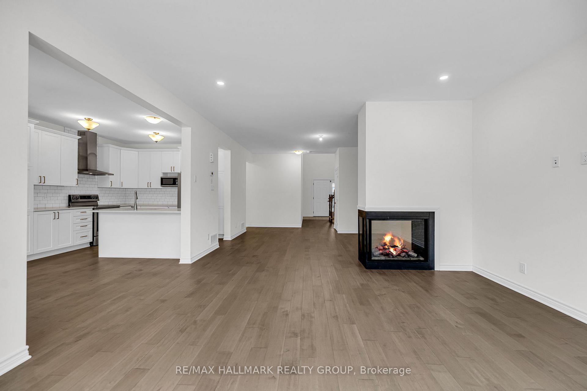 Photo 13 of 166 Minikan Street, Ottawa, Blossom Park/Kemp Park/Findlay Creek — HOMEH