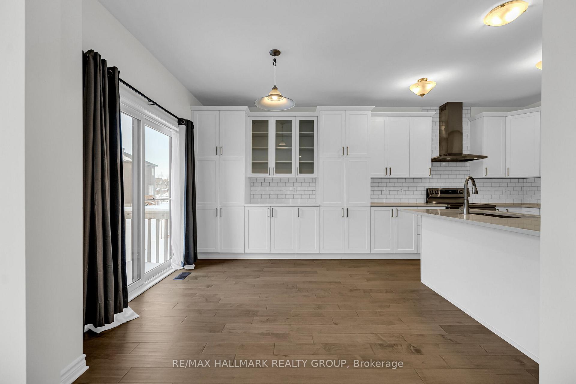 Photo 9 of 166 Minikan Street, Ottawa, Blossom Park/Kemp Park/Findlay Creek — HOMEH