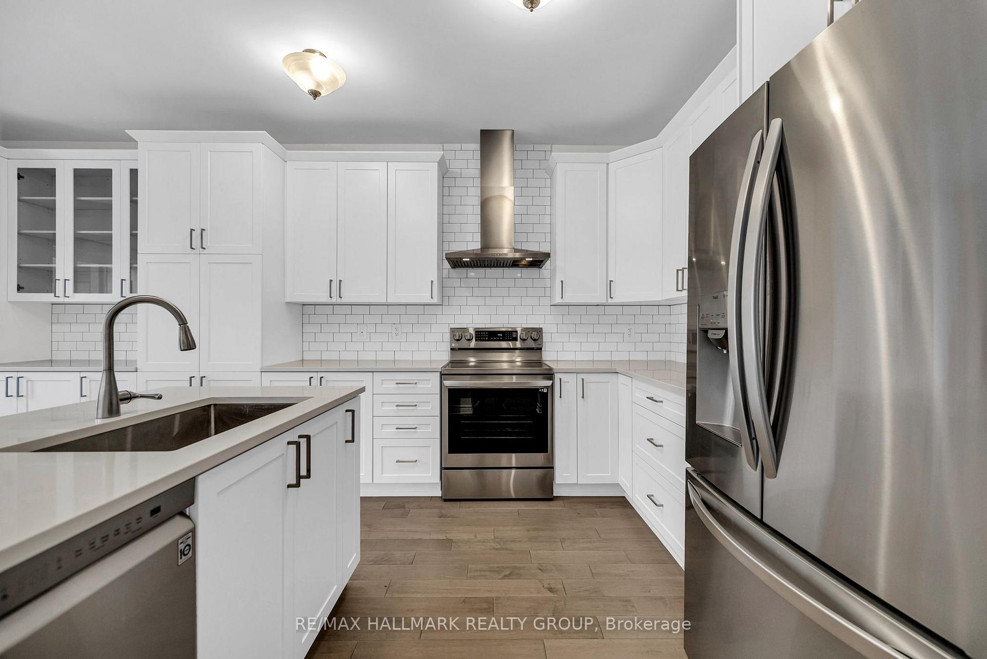 Photo 15 of 166 Minikan Street, Ottawa, Blossom Park/Kemp Park/Findlay Creek — HOMEH