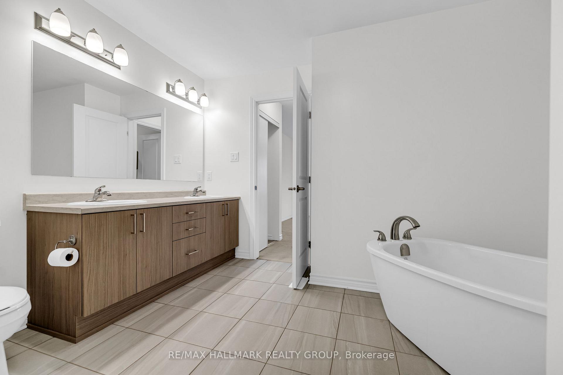 Photo 22 of 166 Minikan Street, Ottawa, Blossom Park/Kemp Park/Findlay Creek — HOMEH