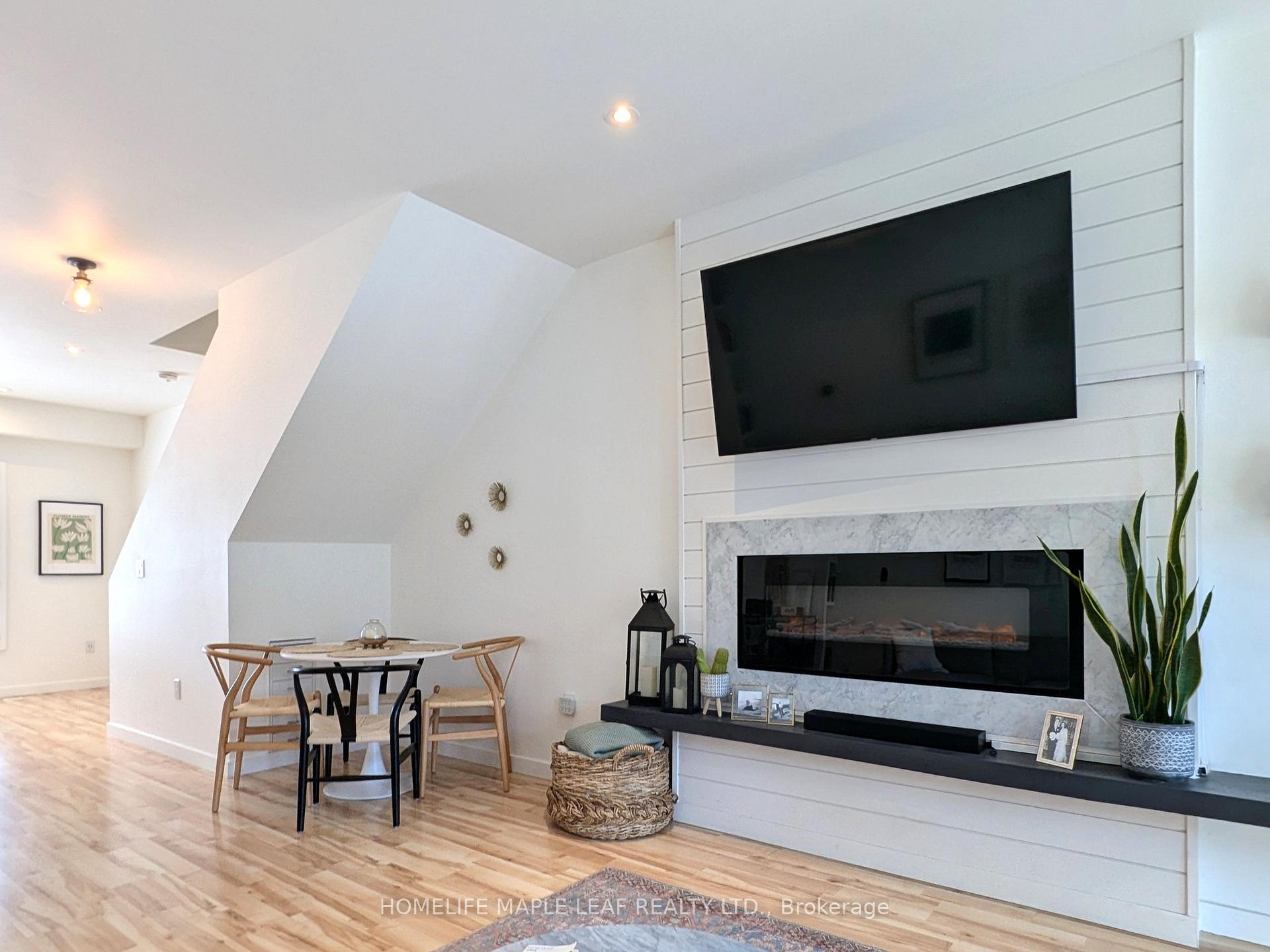 Photo 5 of Unit 6, 369 Essa Road, Barrie, Holly — HOMEH