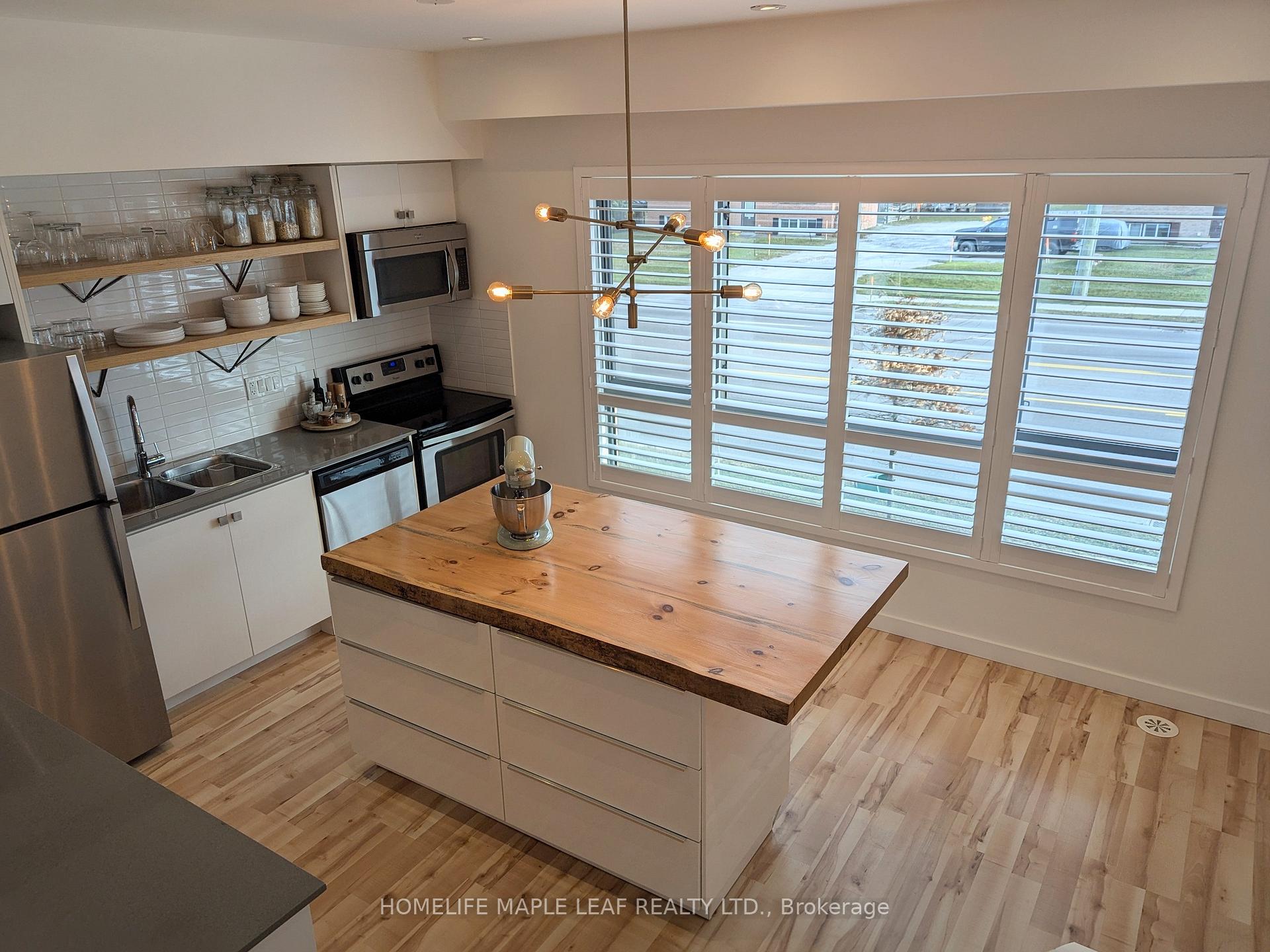 Photo 10 of Unit 6, 369 Essa Road, Barrie, Holly — HOMEH