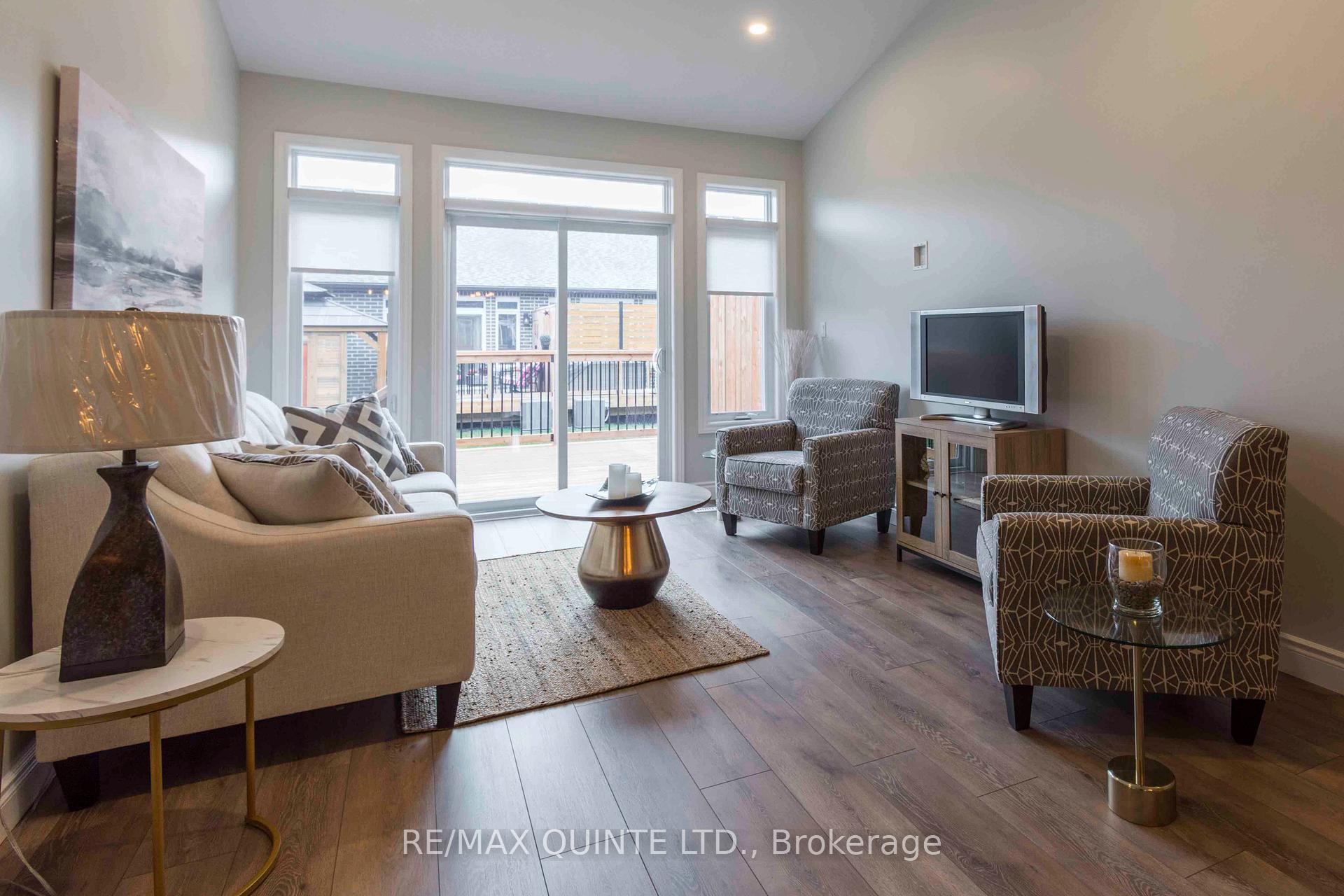 Photo 10 of 79 Raycroft Drive, Belleville, Thurlow Ward — HOMEH