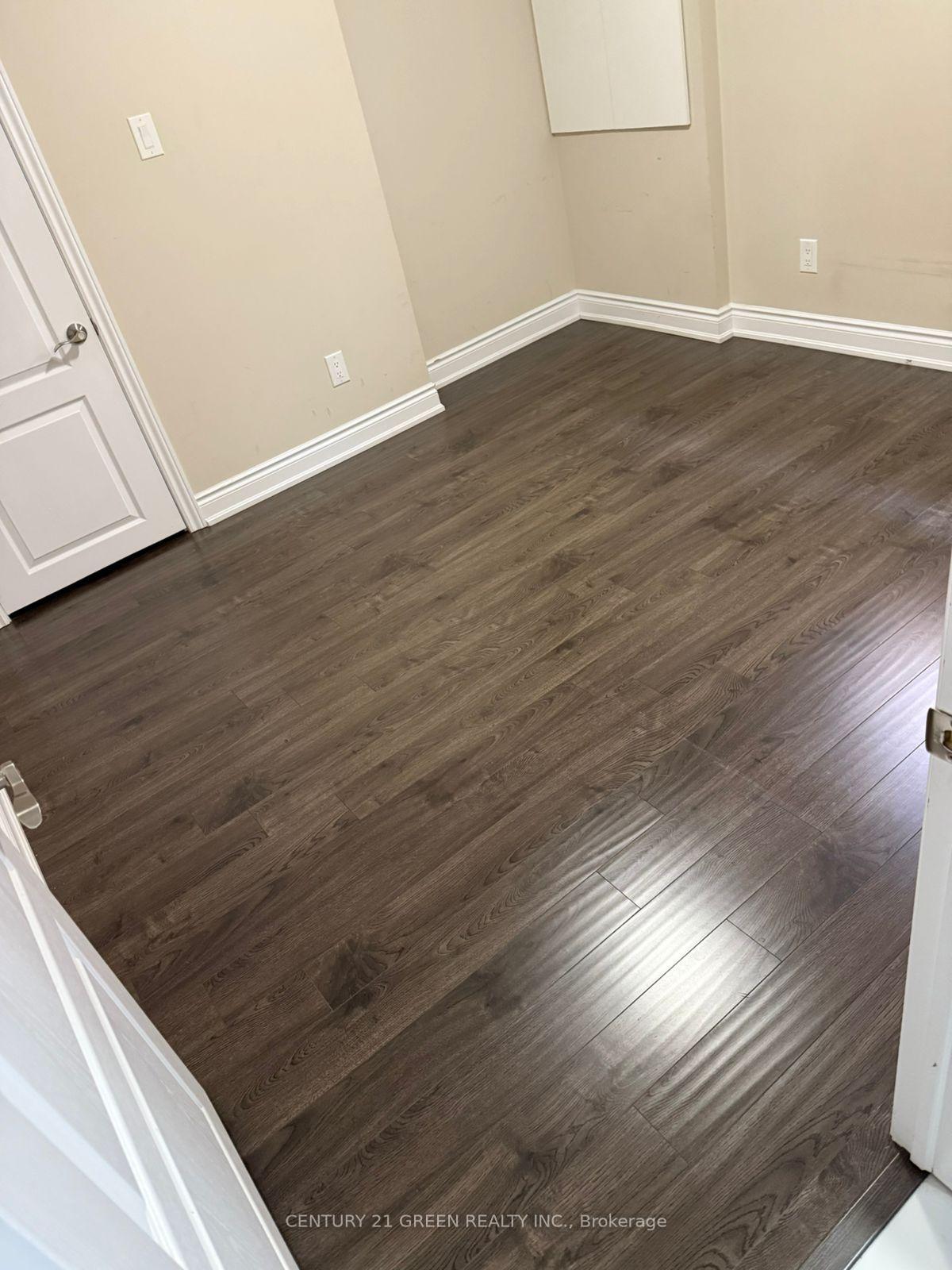 Photo 2 of 26 Amboise Crescent, Brampton, Fletcher's Meadow — HOMEH