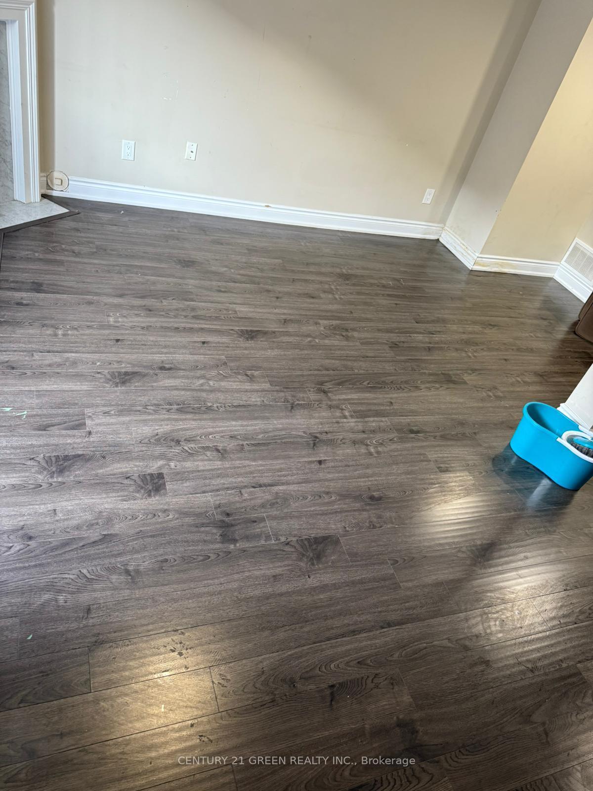 Photo 6 of 26 Amboise Crescent, Brampton, Fletcher's Meadow — HOMEH