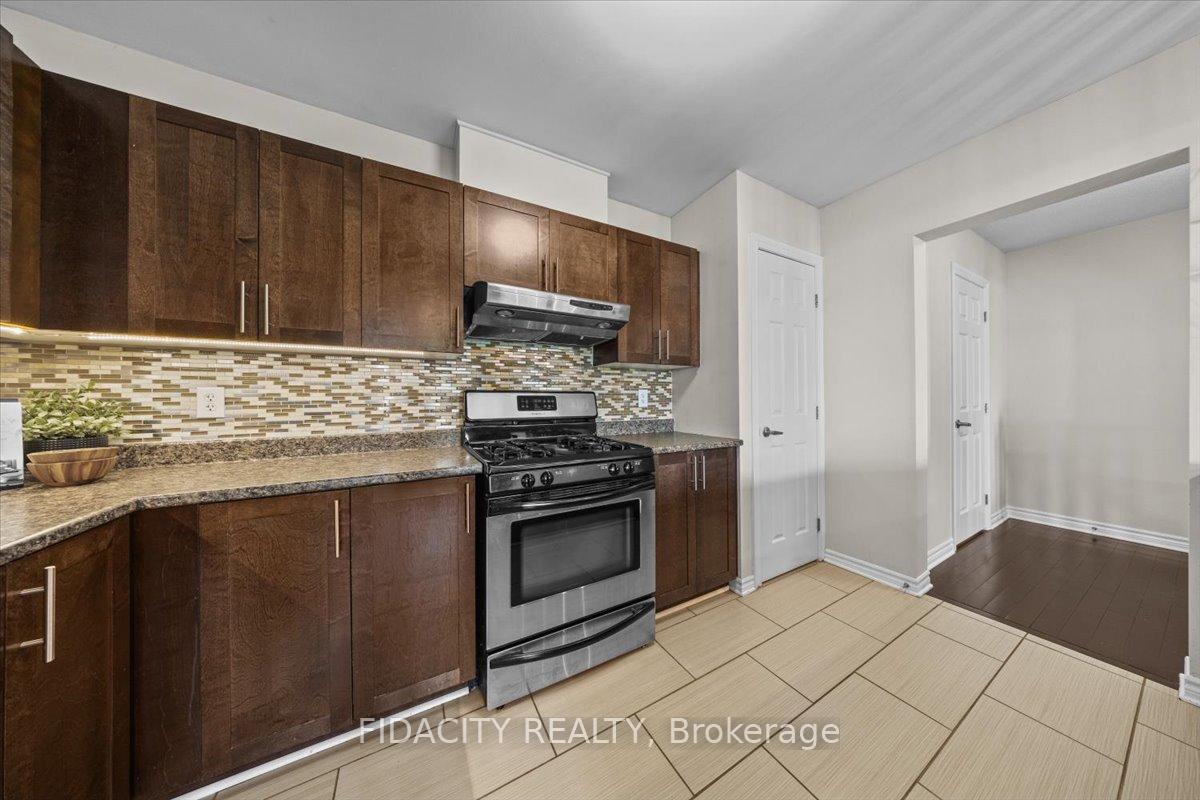 Photo 10 of 2108 Madrid Avenue, Ottawa, Barrhaven - Heritage Park — HOMEH