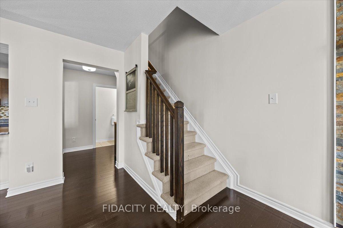 Photo 21 of 2108 Madrid Avenue, Ottawa, Barrhaven - Heritage Park — HOMEH