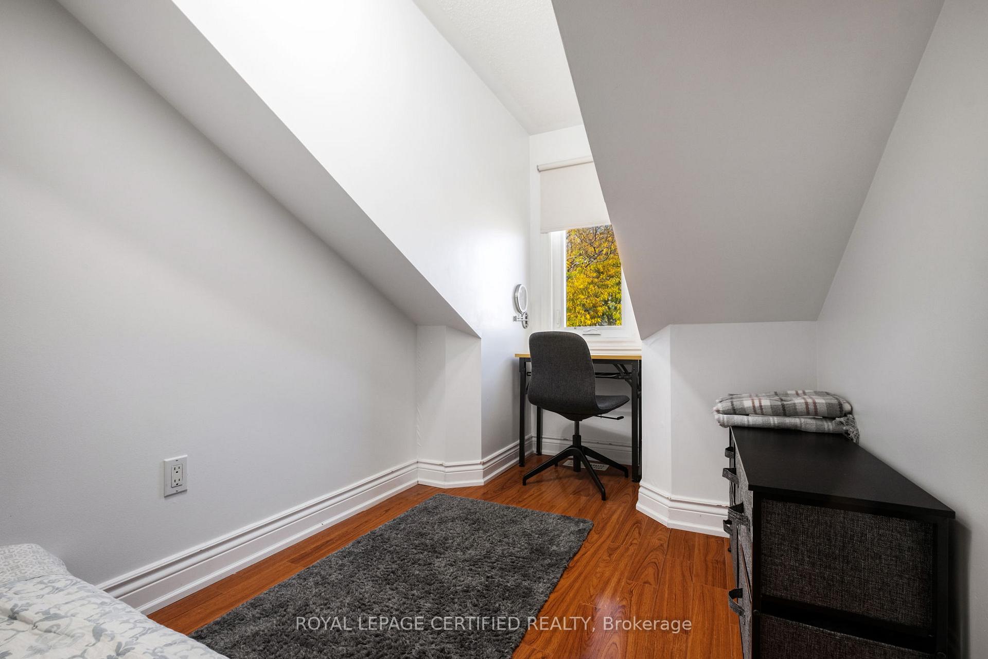 Photo 21 of 11 Briarcroft Road, Brampton, Fletcher's Meadow — HOMEH