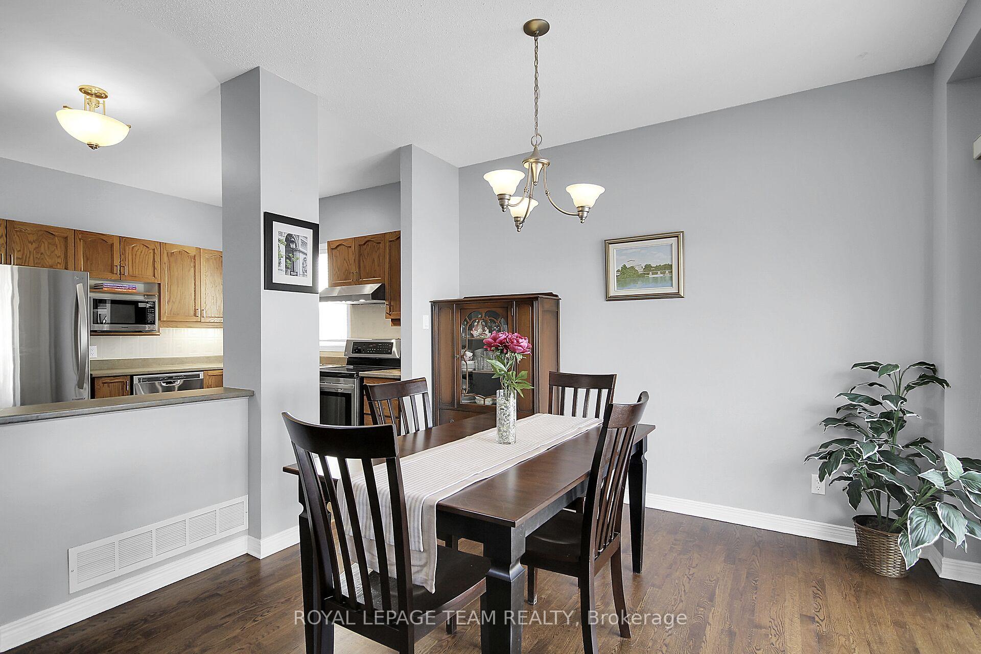 Photo 11 of 15 Tamarack Place, Ottawa, Barrhaven - Longfields — HOMEH