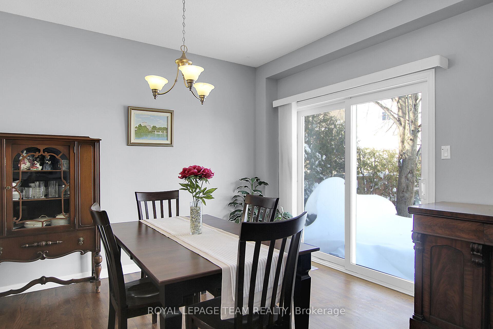 Photo 12 of 15 Tamarack Place, Ottawa, Barrhaven - Longfields — HOMEH