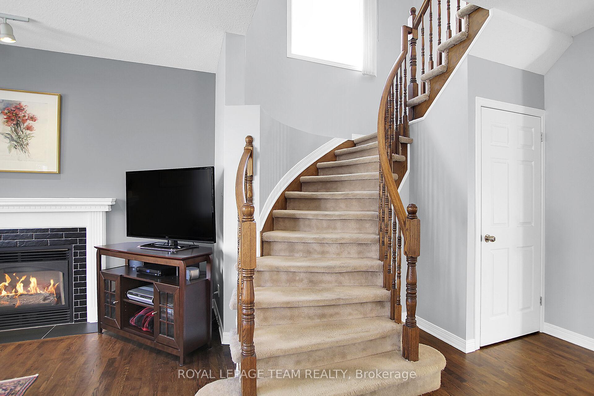 Photo 16 of 15 Tamarack Place, Ottawa, Barrhaven - Longfields — HOMEH
