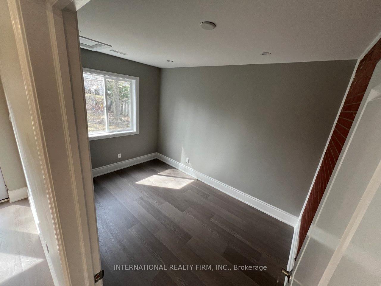 Photo 7 of 73 Murray Drive, Aurora, Aurora Highlands — HOMEH