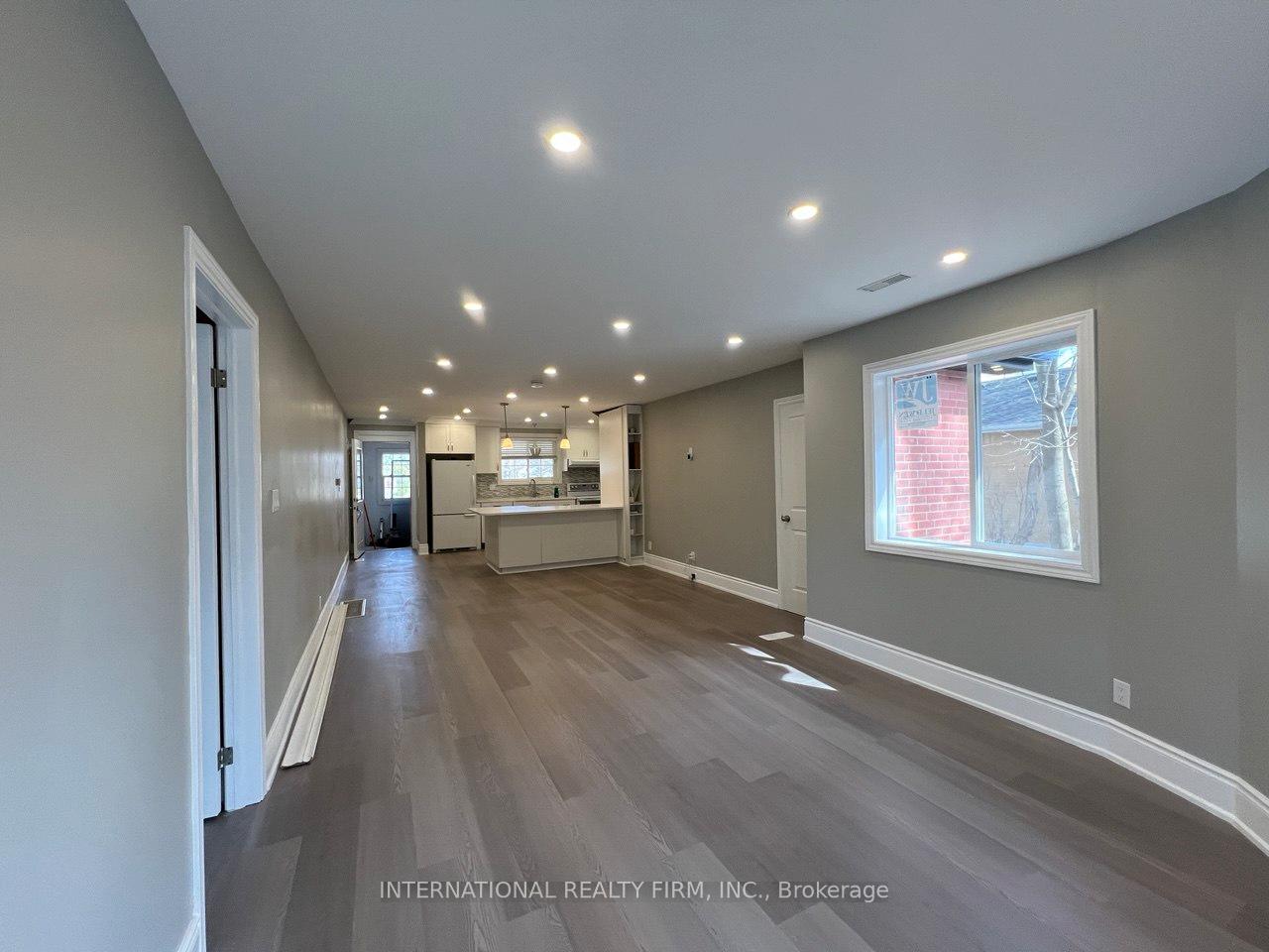 Photo 13 of 73 Murray Drive, Aurora, Aurora Highlands — HOMEH