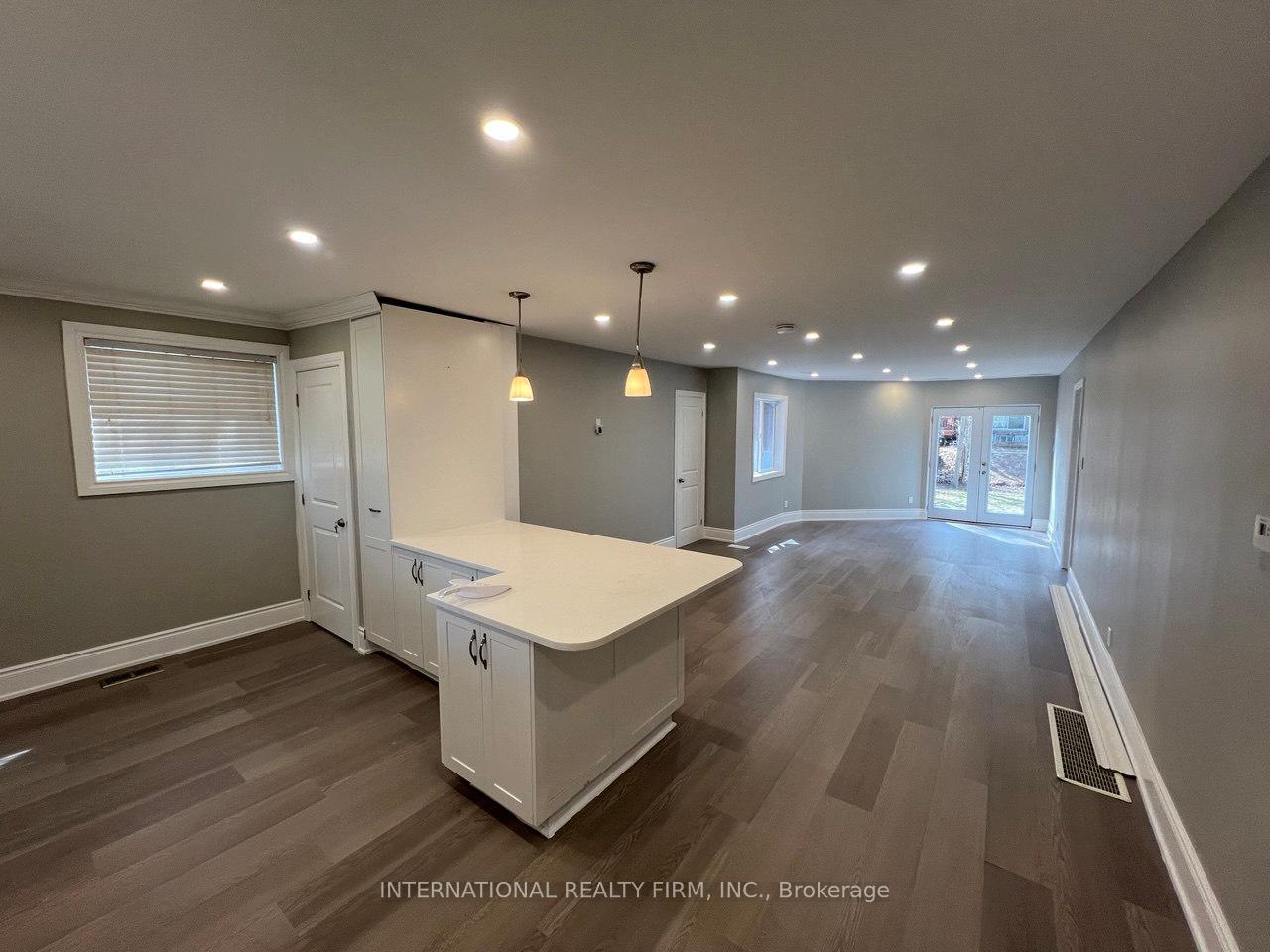 Photo 14 of 73 Murray Drive, Aurora, Aurora Highlands — HOMEH
